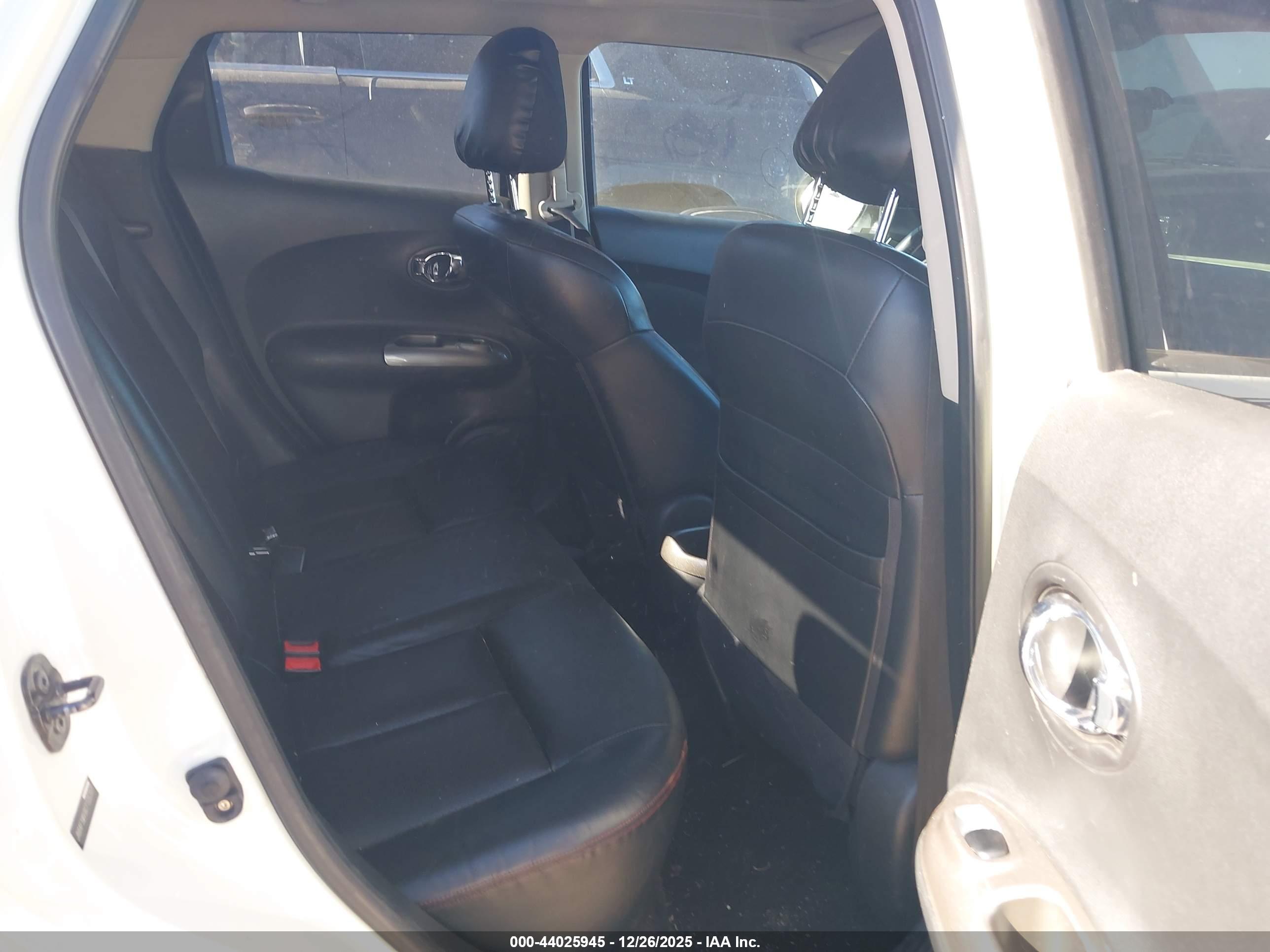 NISSAN JUKE image 8