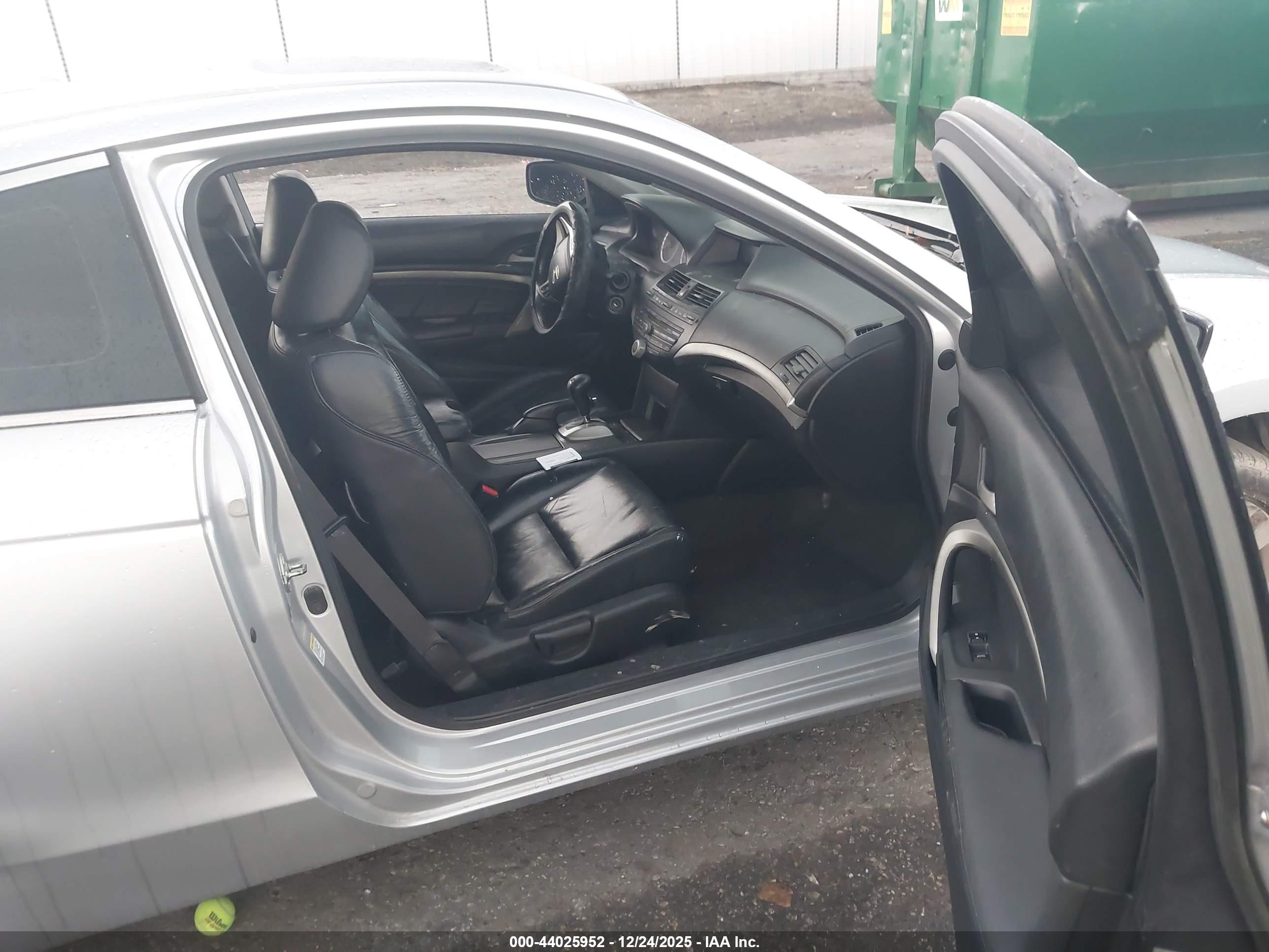 HONDA ACCORD image 5