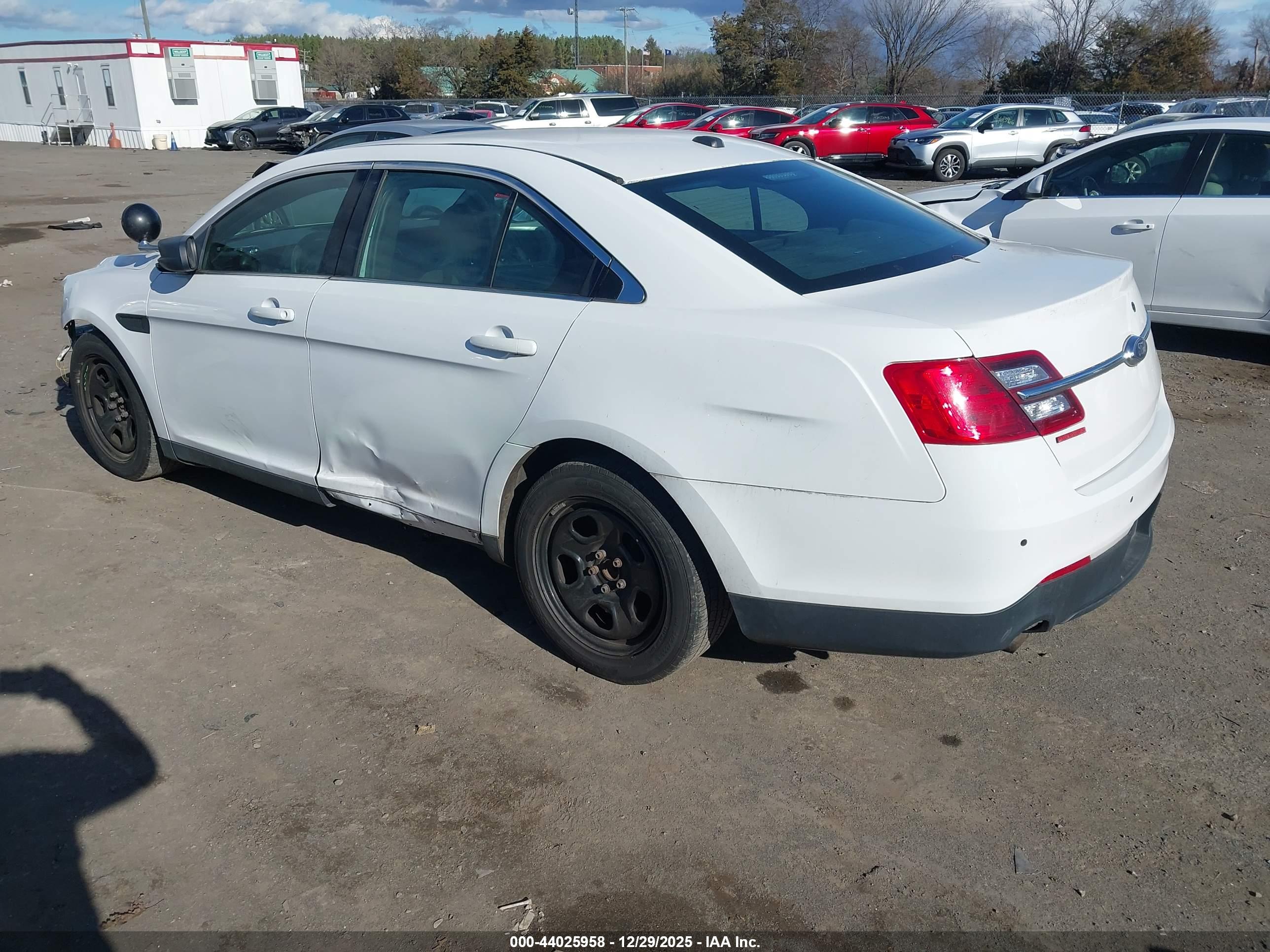 FORD POLICE image 3