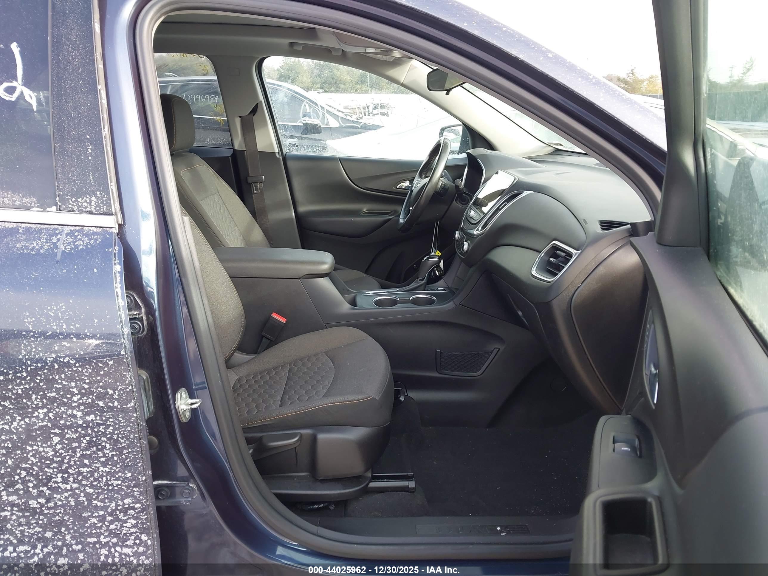 CHEVROLET EQUINOX image 5