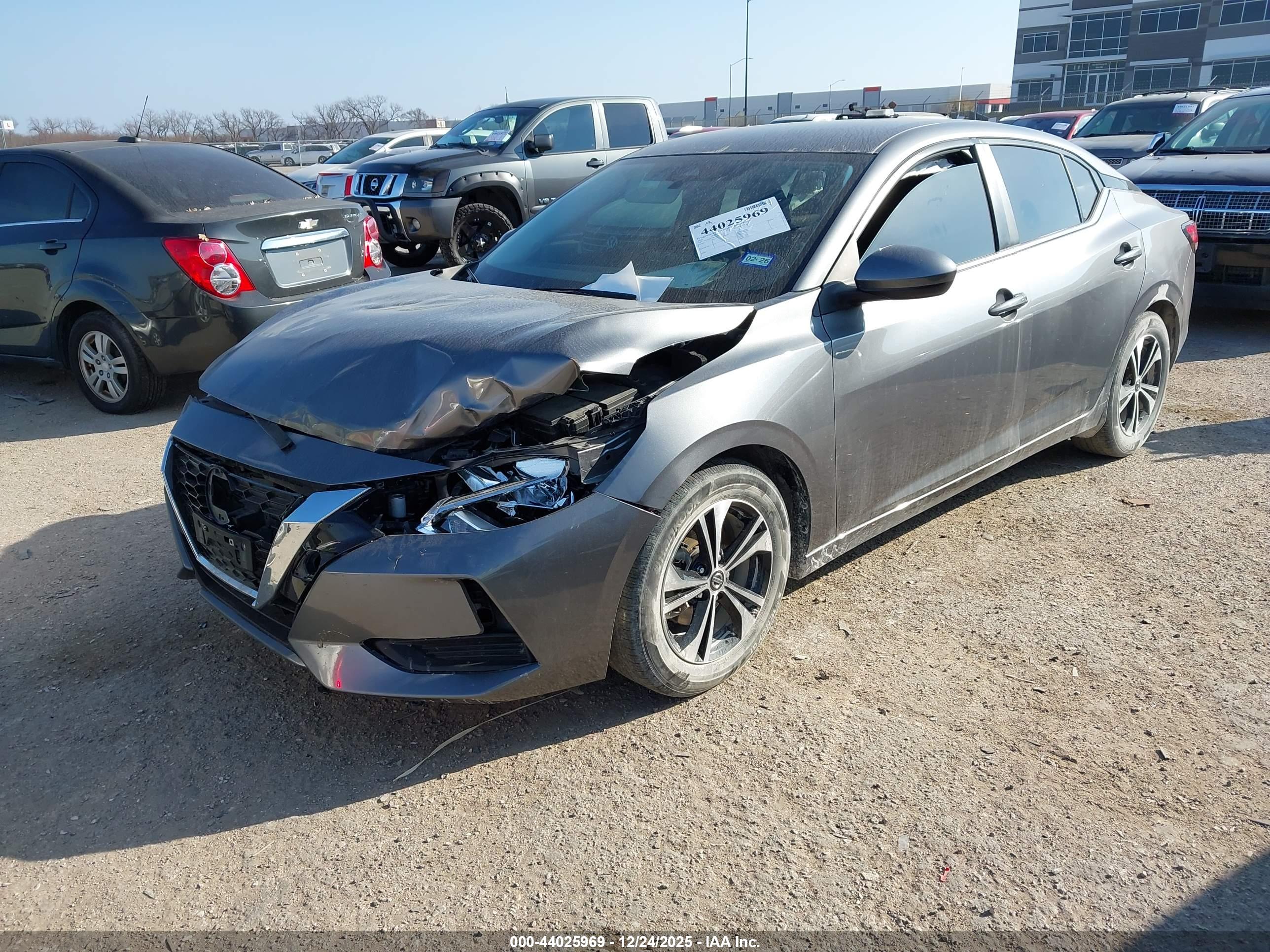 NISSAN SENTRA image 2