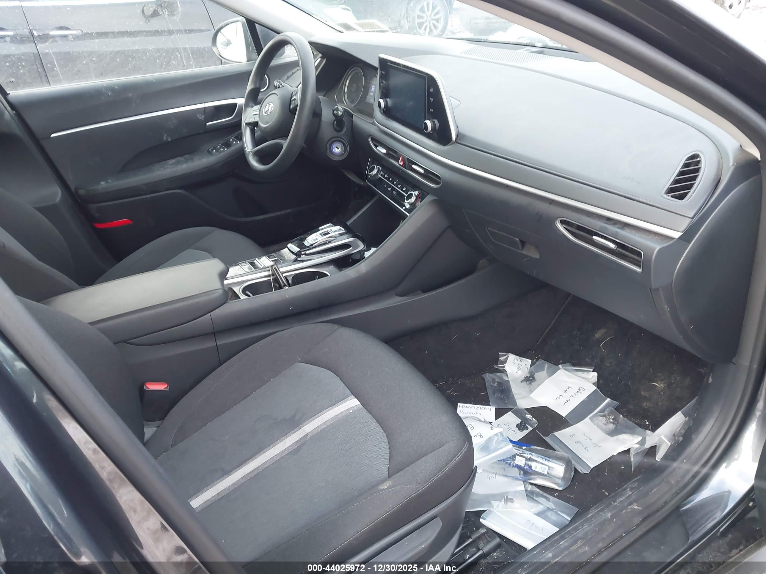 HYUNDAI SONATA image 5