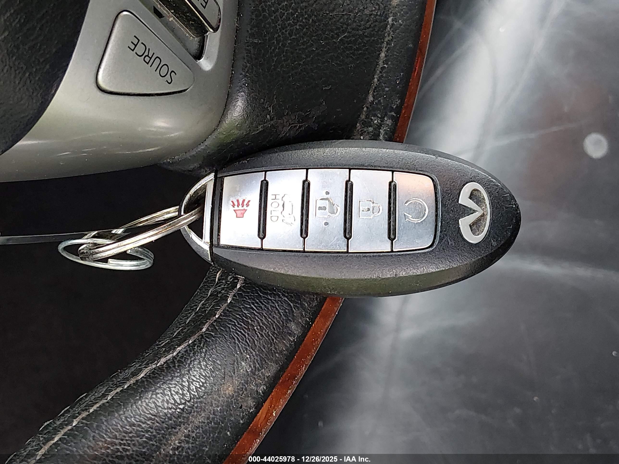 INFINITI QX80 image 11
