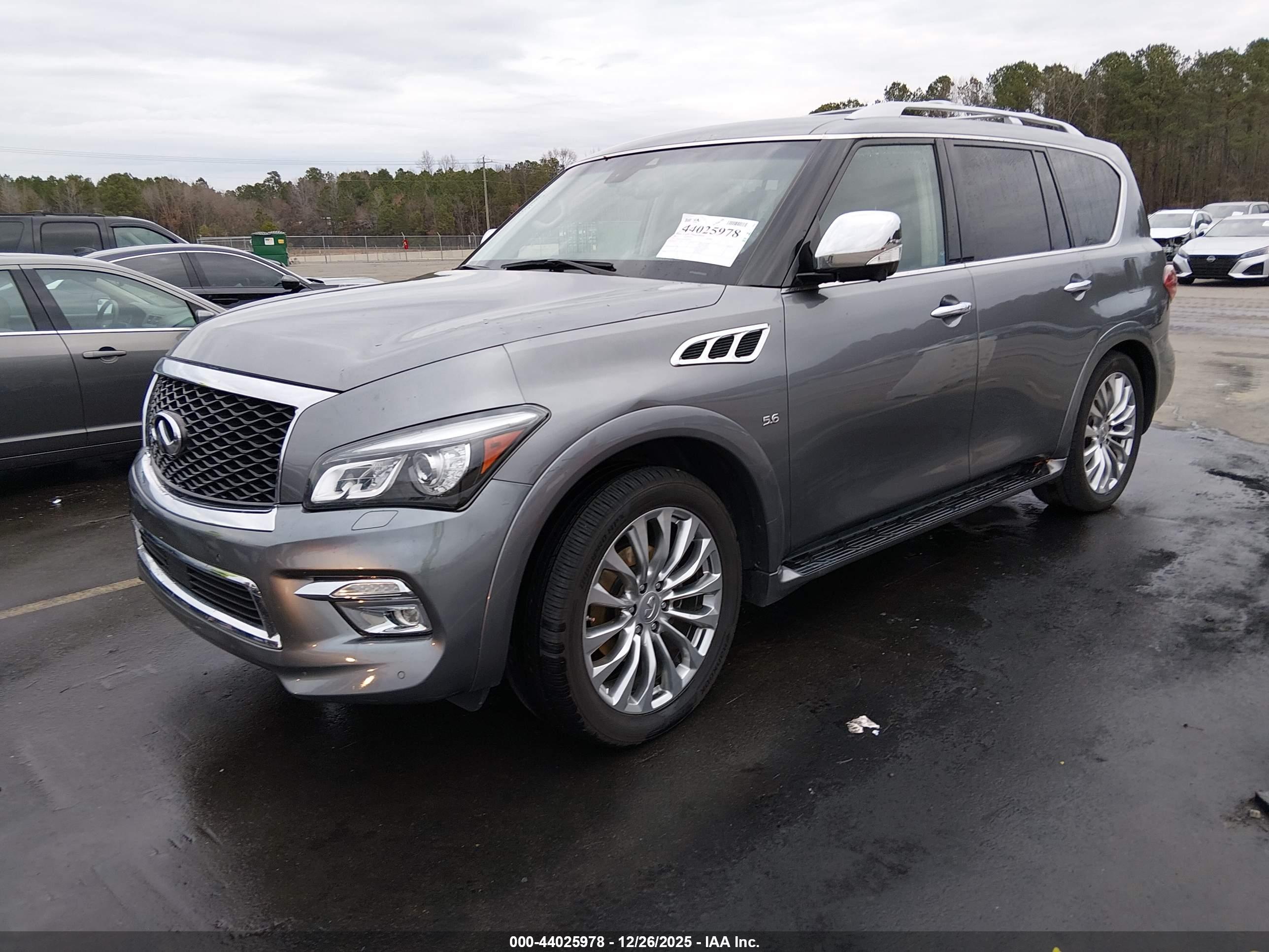 INFINITI QX80 image 2