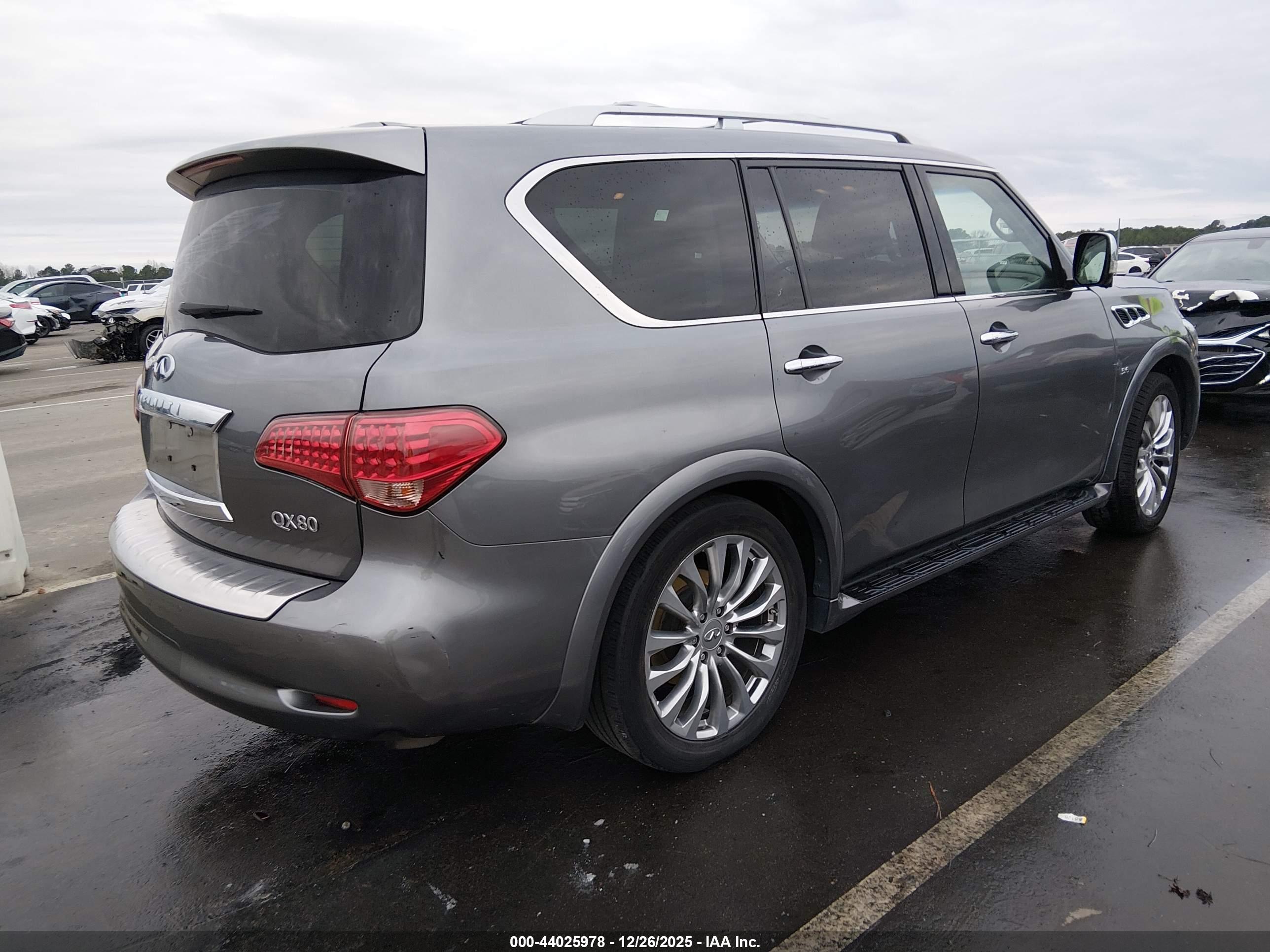 INFINITI QX80 image 4