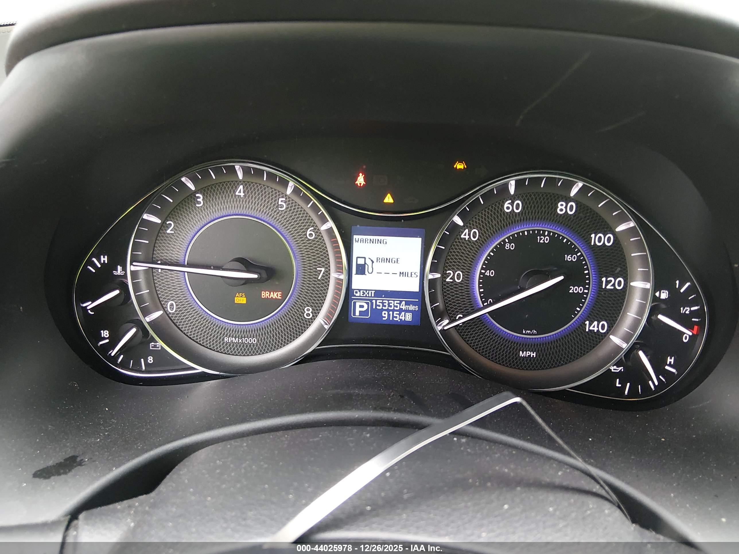 INFINITI QX80 image 7