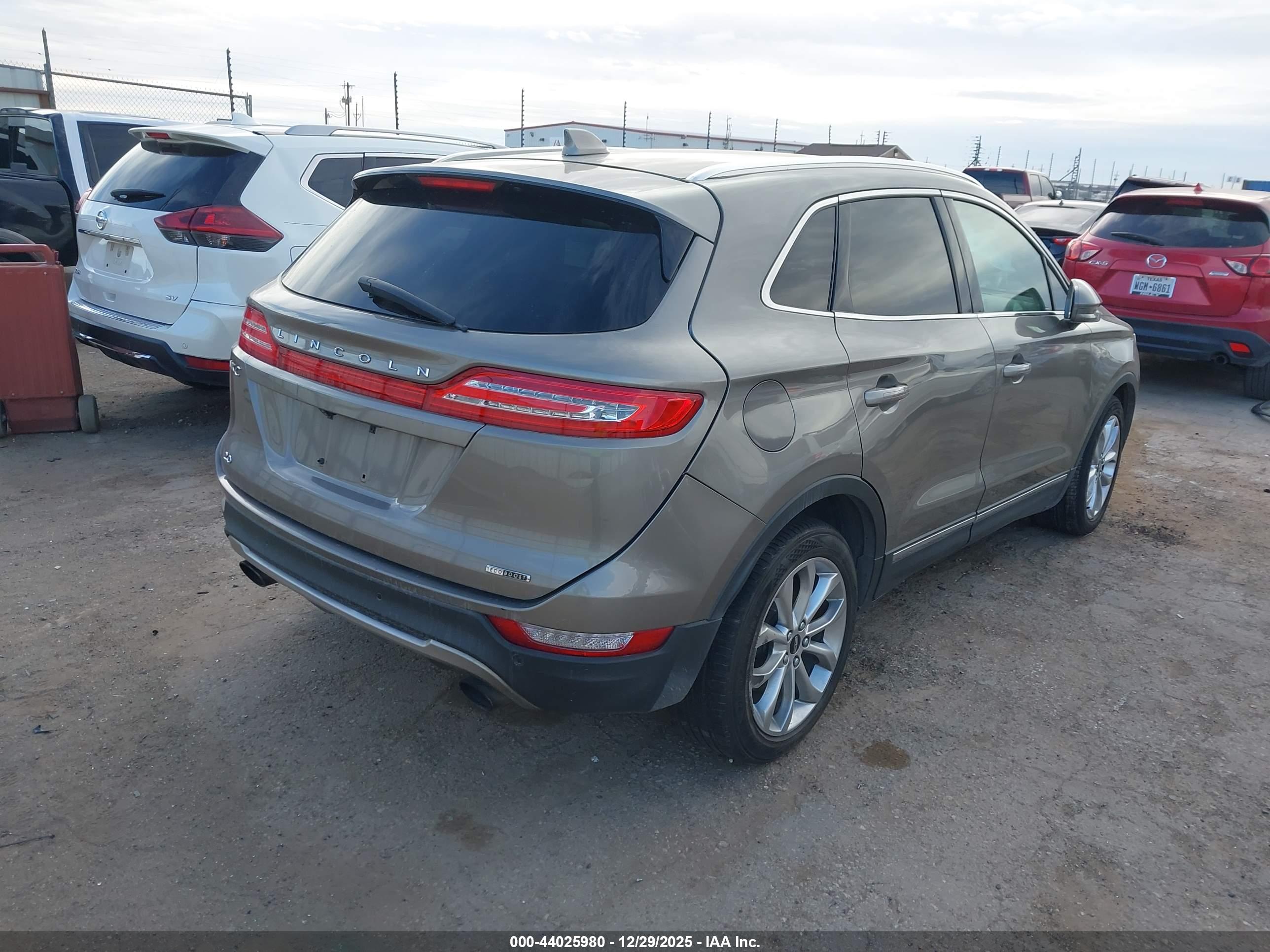 LINCOLN MKC image 4
