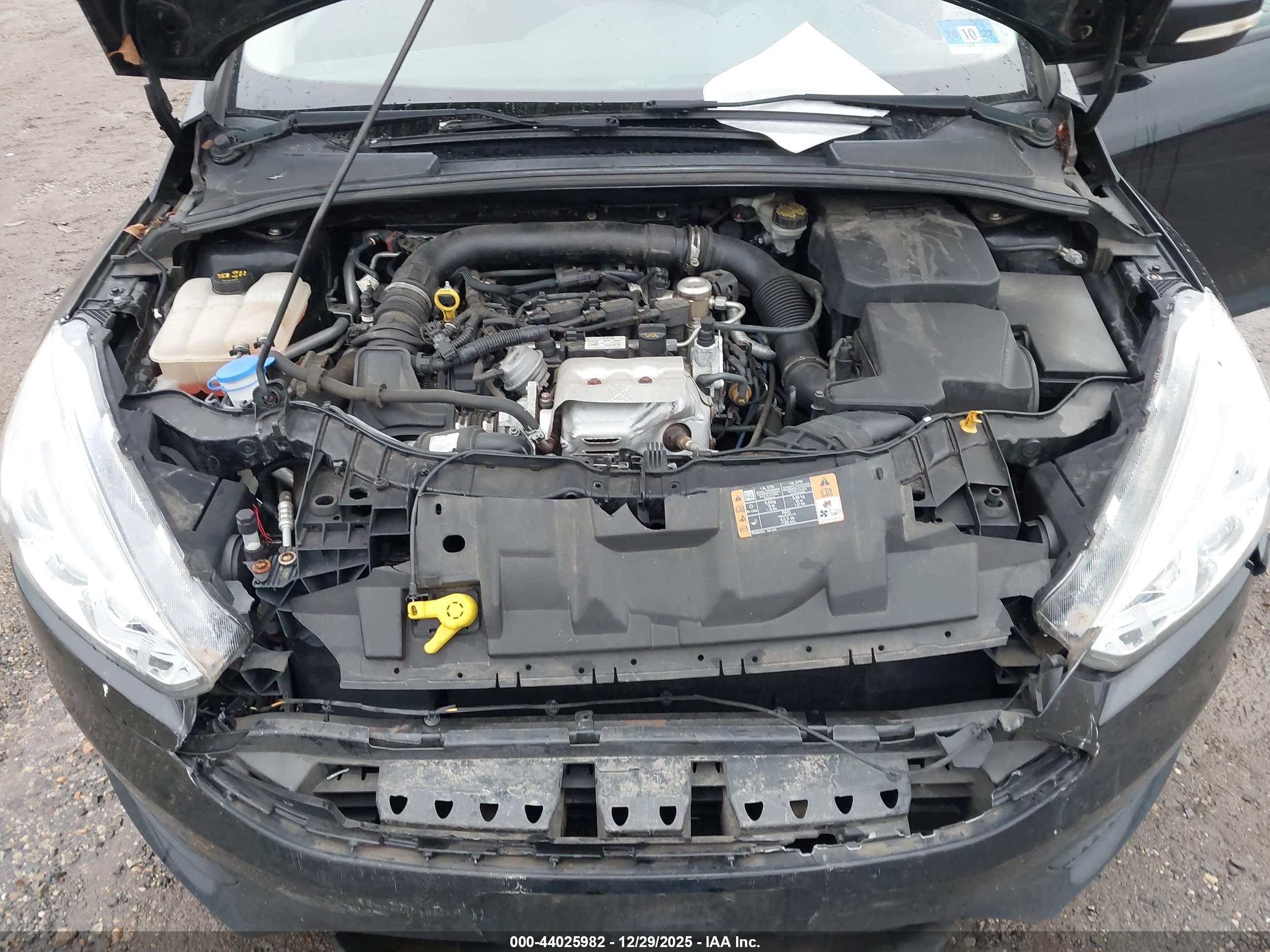 FORD FOCUS image 10
