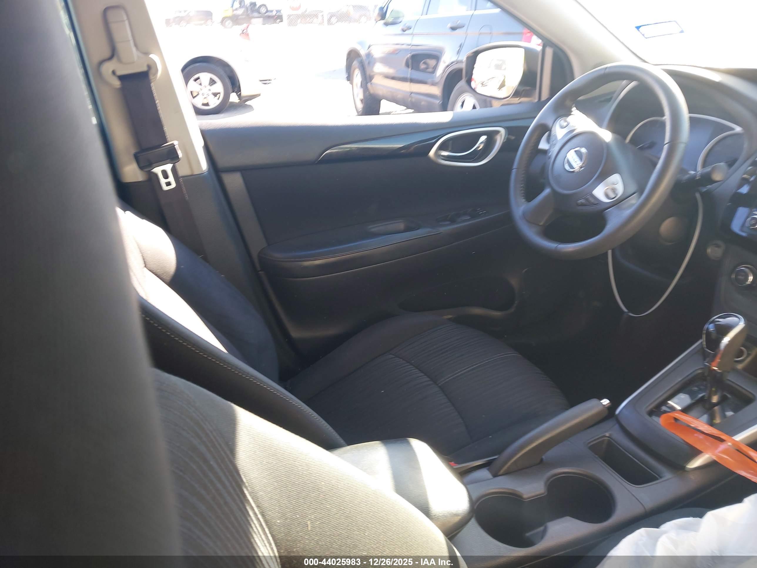 NISSAN SENTRA image 5