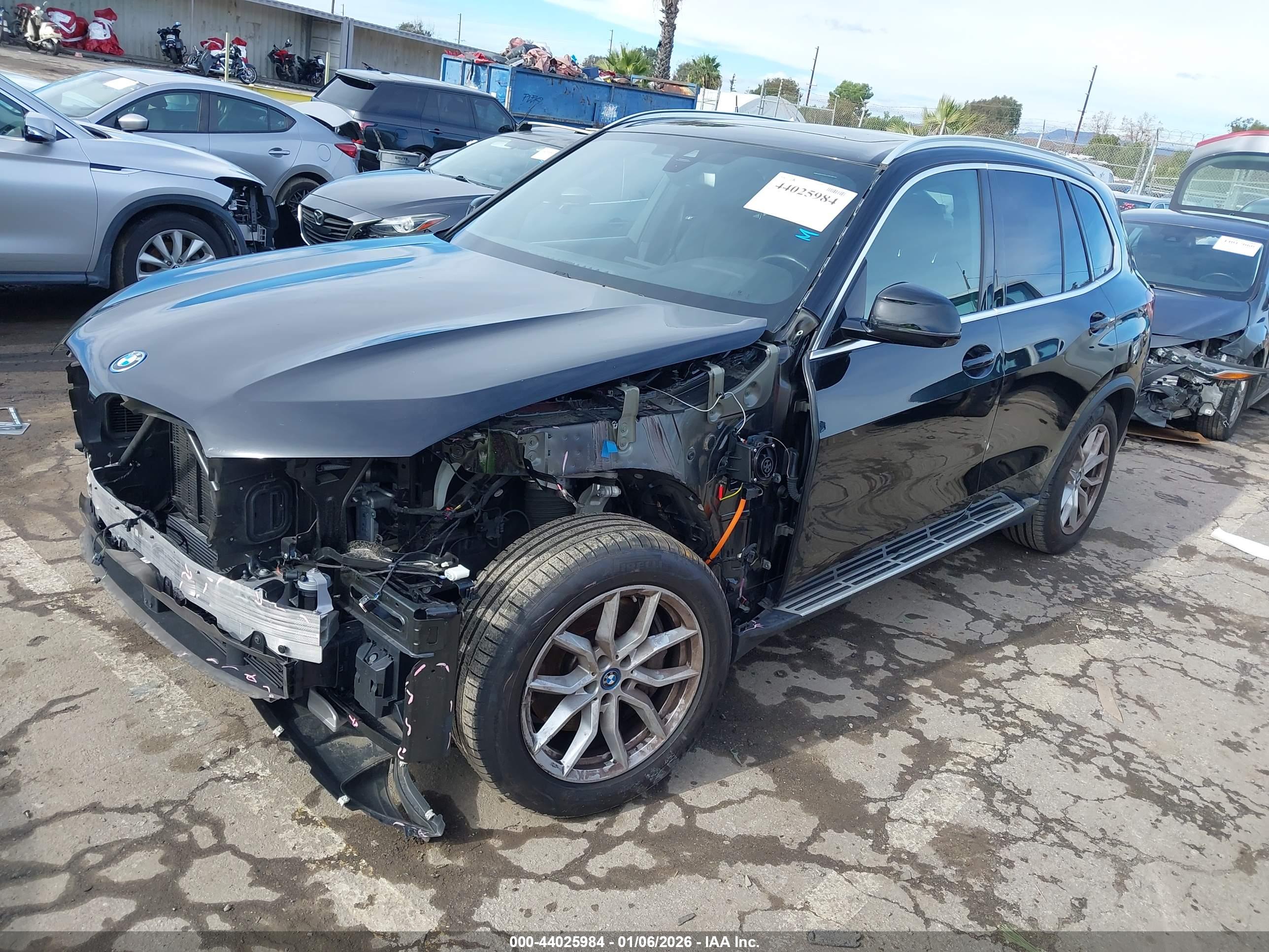 BMW X5 image 2