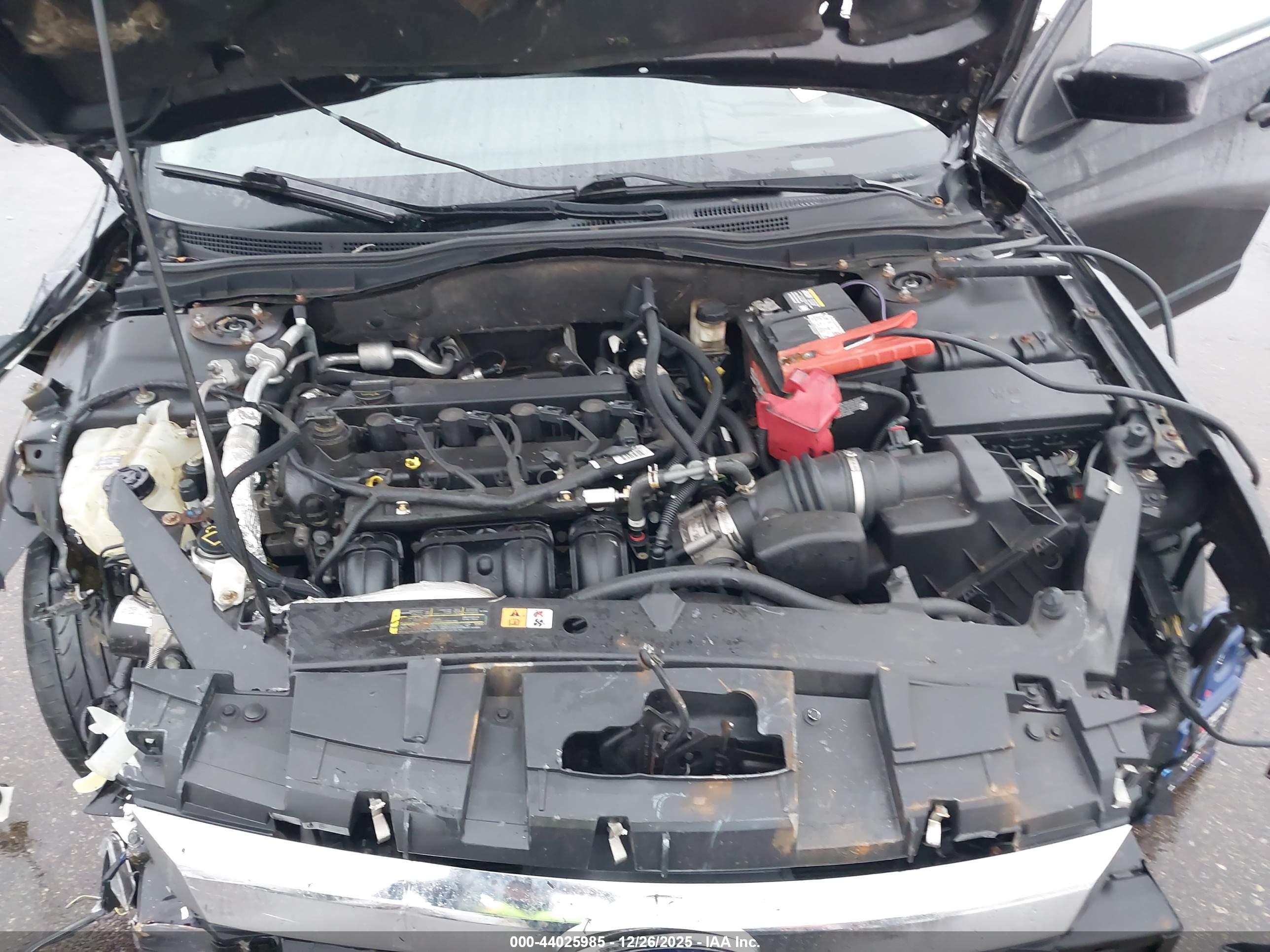 FORD FUSION image 10