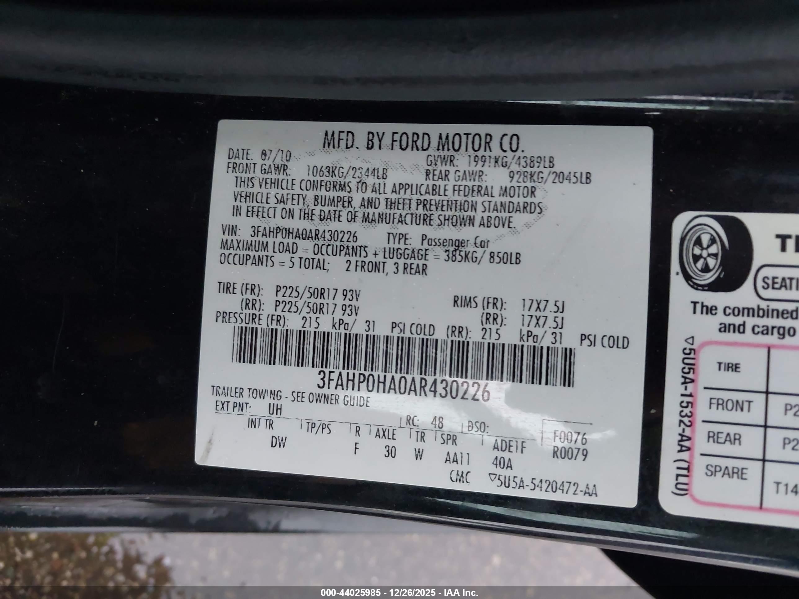 FORD FUSION image 9