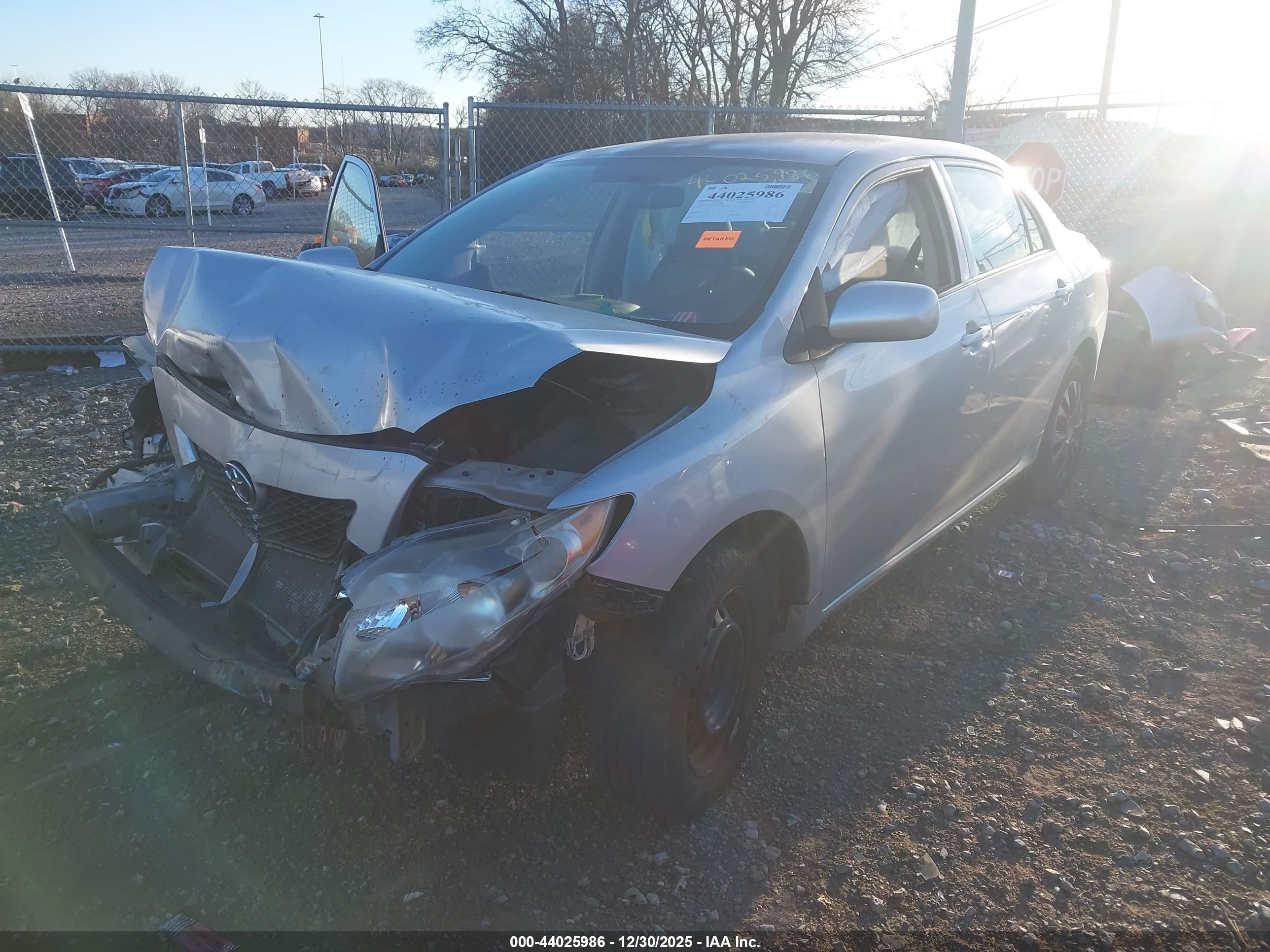 TOYOTA COROLLA image 2
