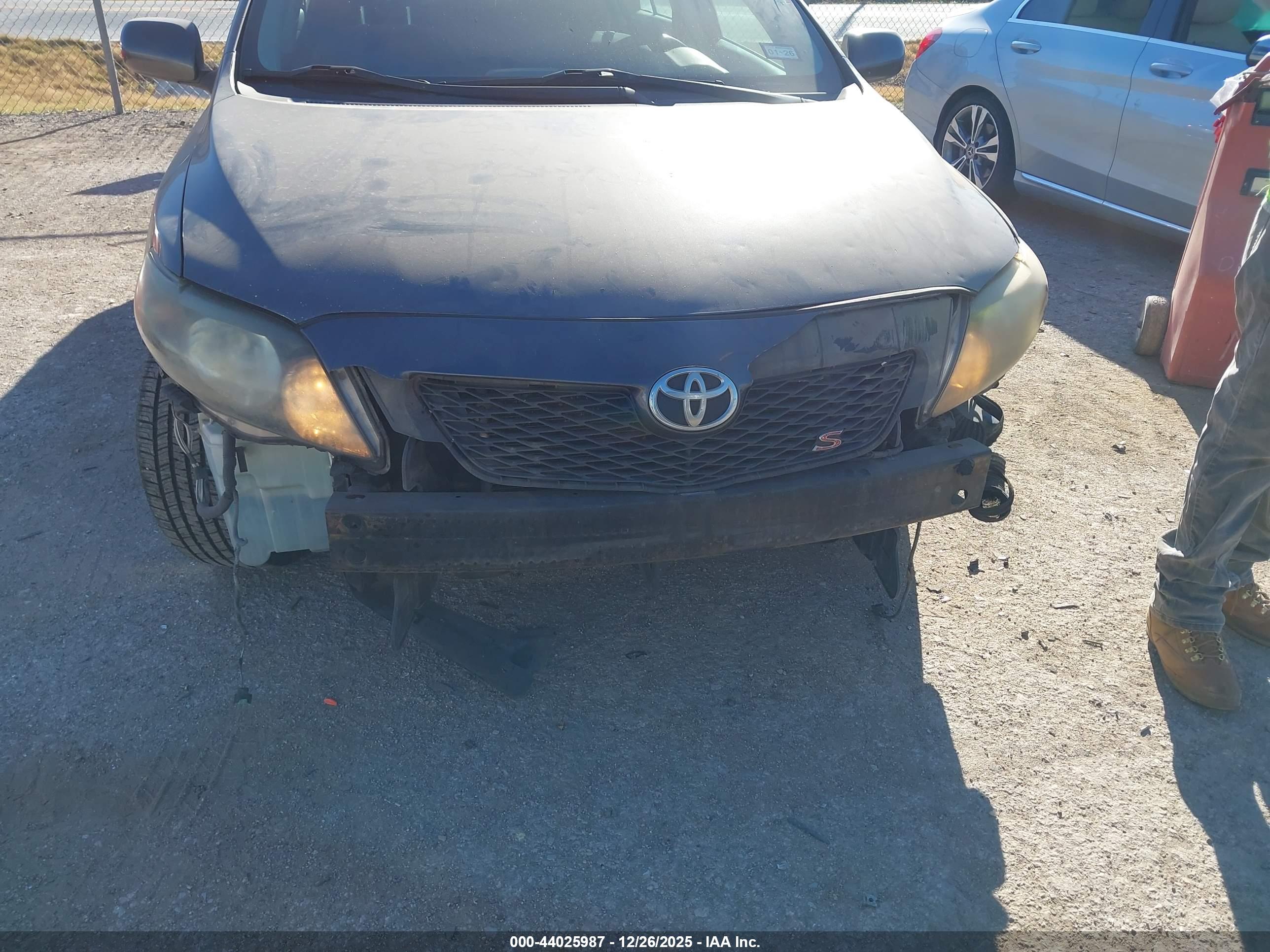TOYOTA COROLLA image 6