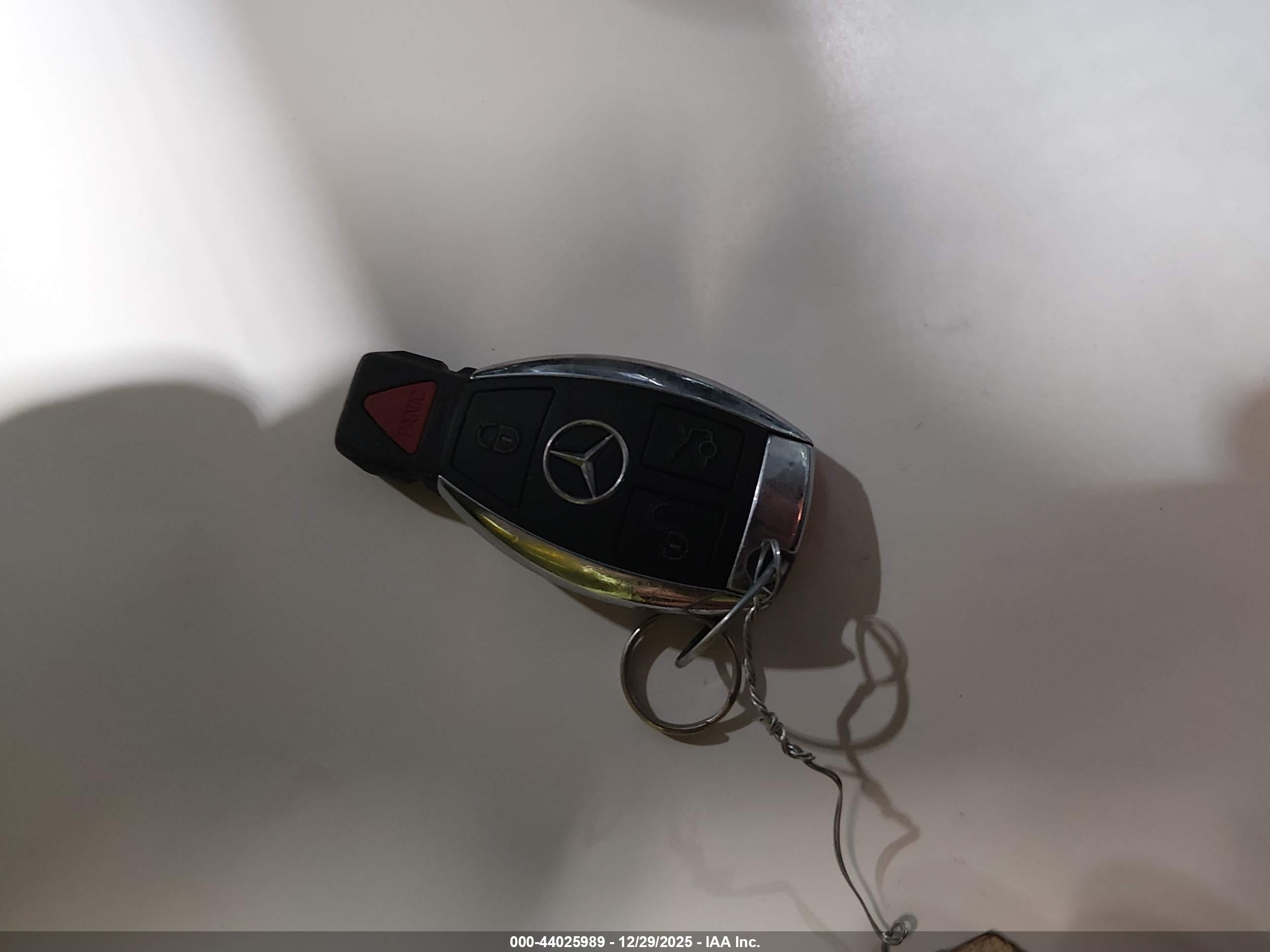 MERCEDES-BENZ C image 11