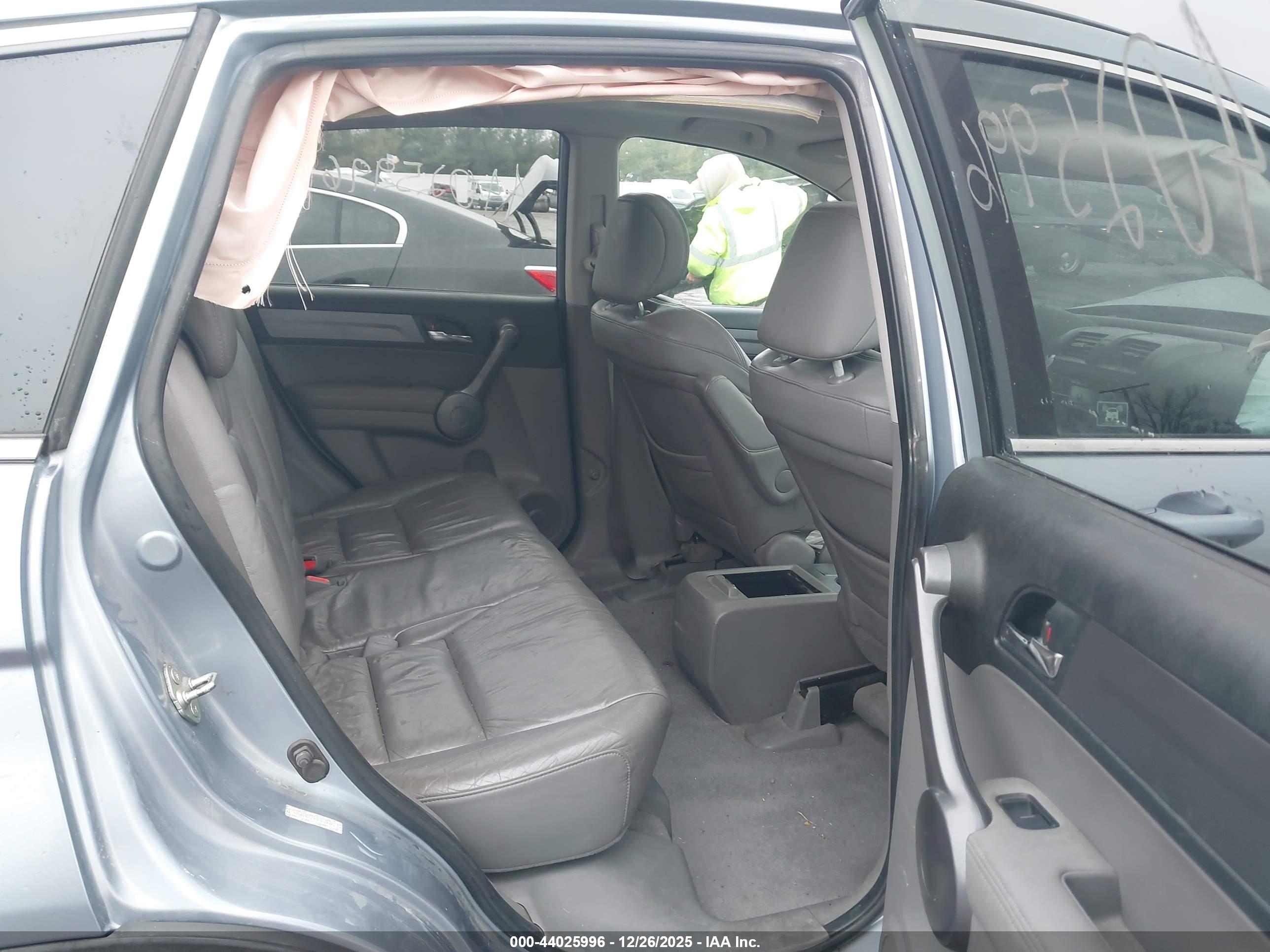 HONDA CR-V image 8