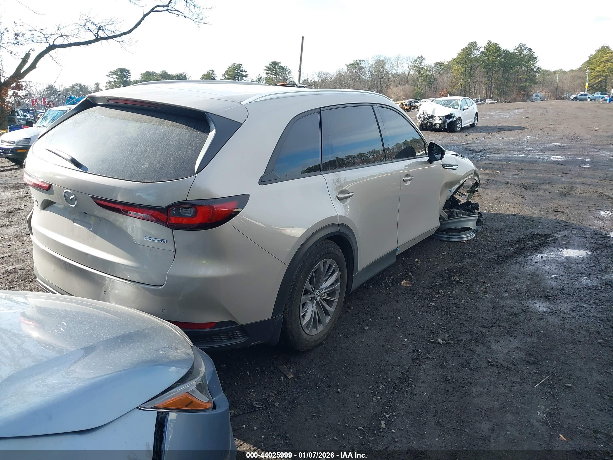 MAZDA CX-90 image 4