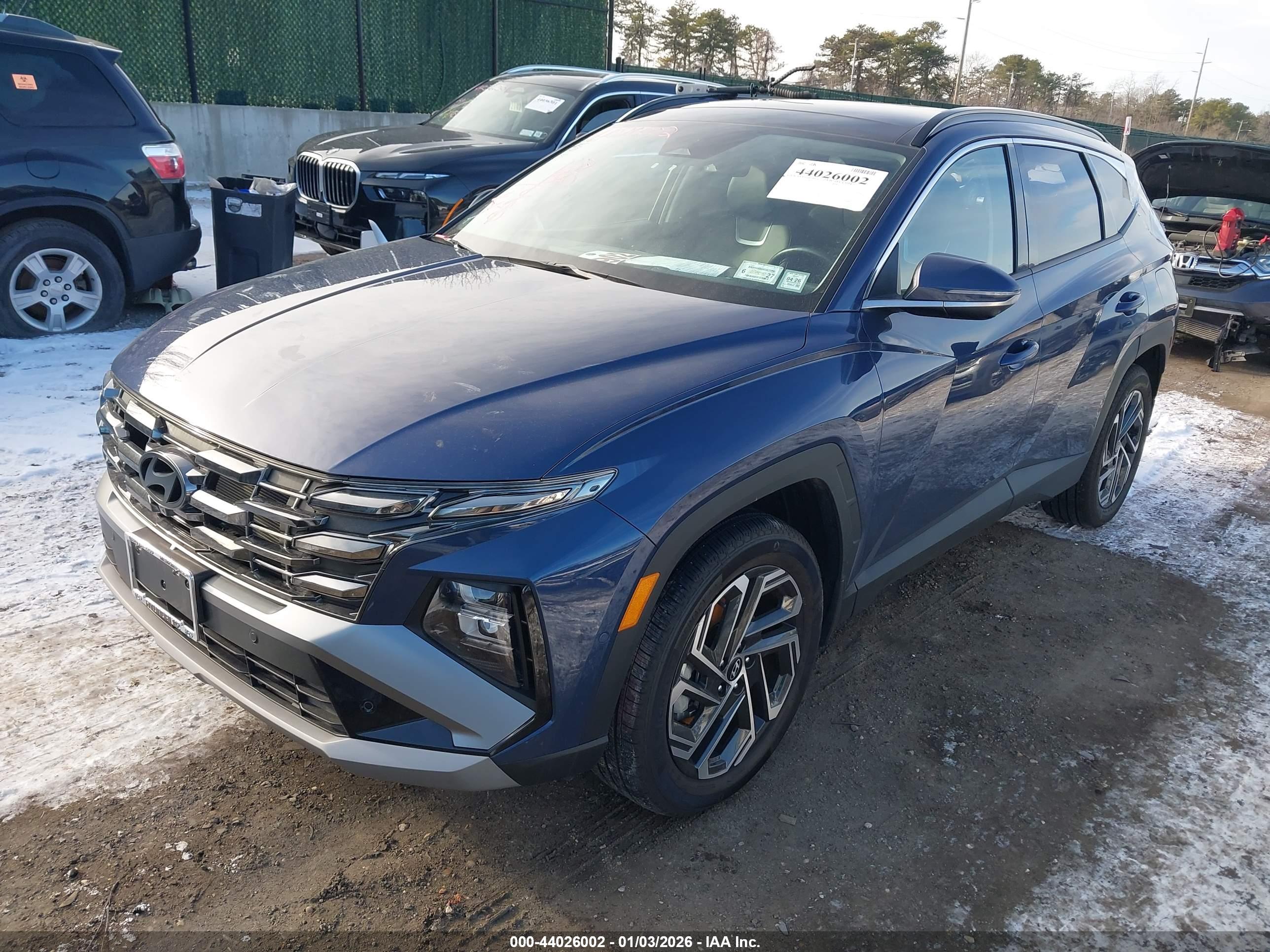 HYUNDAI TUCSON image 2