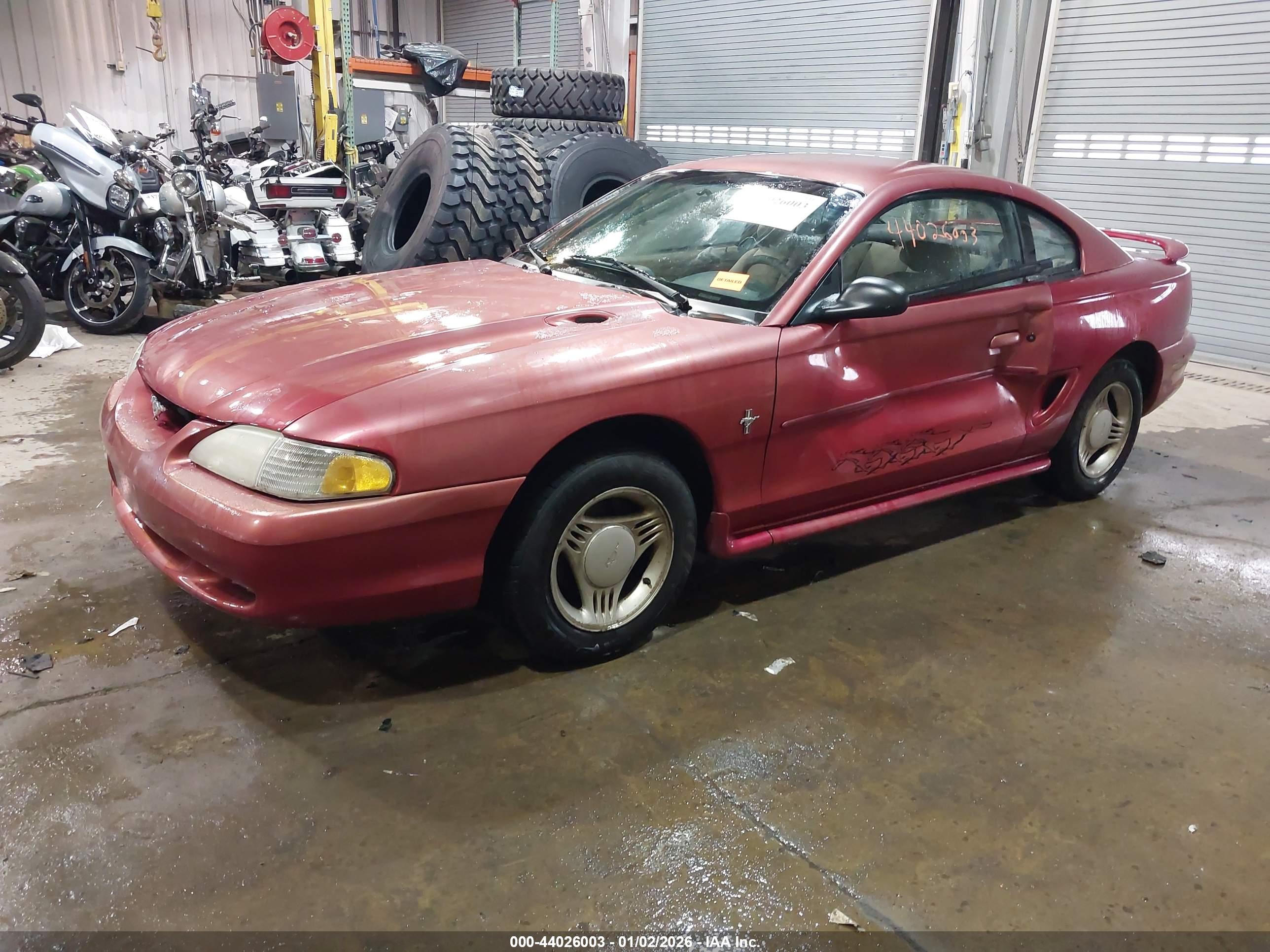 FORD MUSTANG image 2