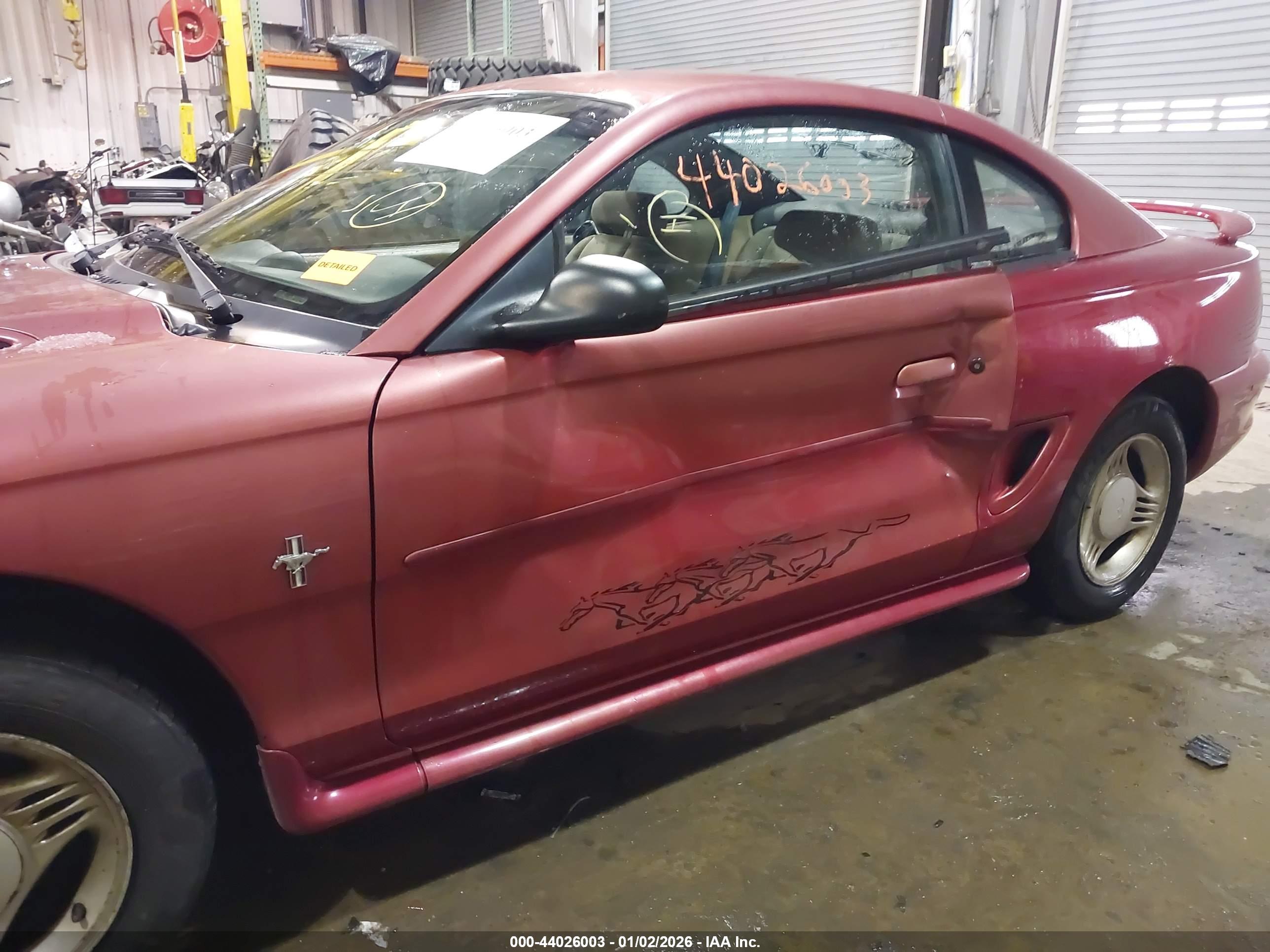 FORD MUSTANG image 6
