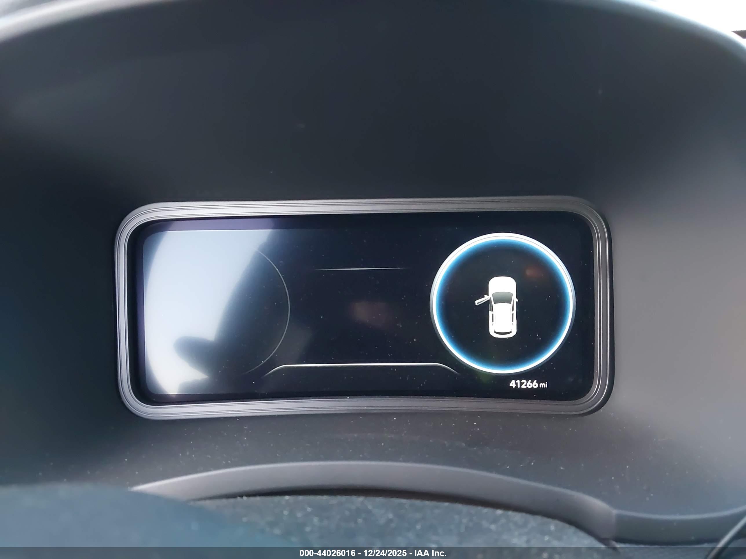 HYUNDAI KONA image 7