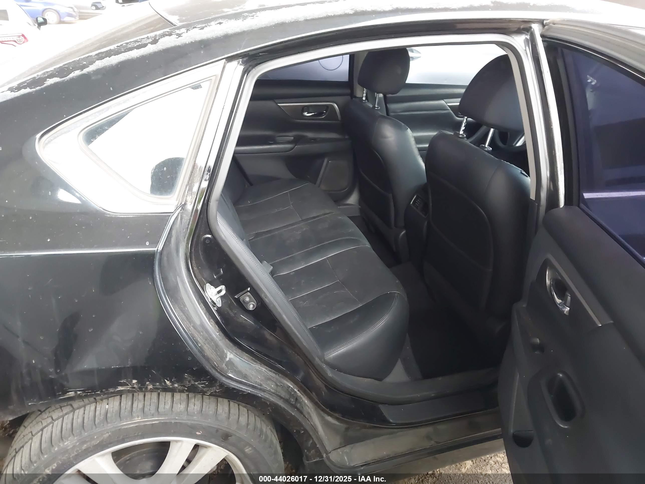 NISSAN ALTIMA image 8