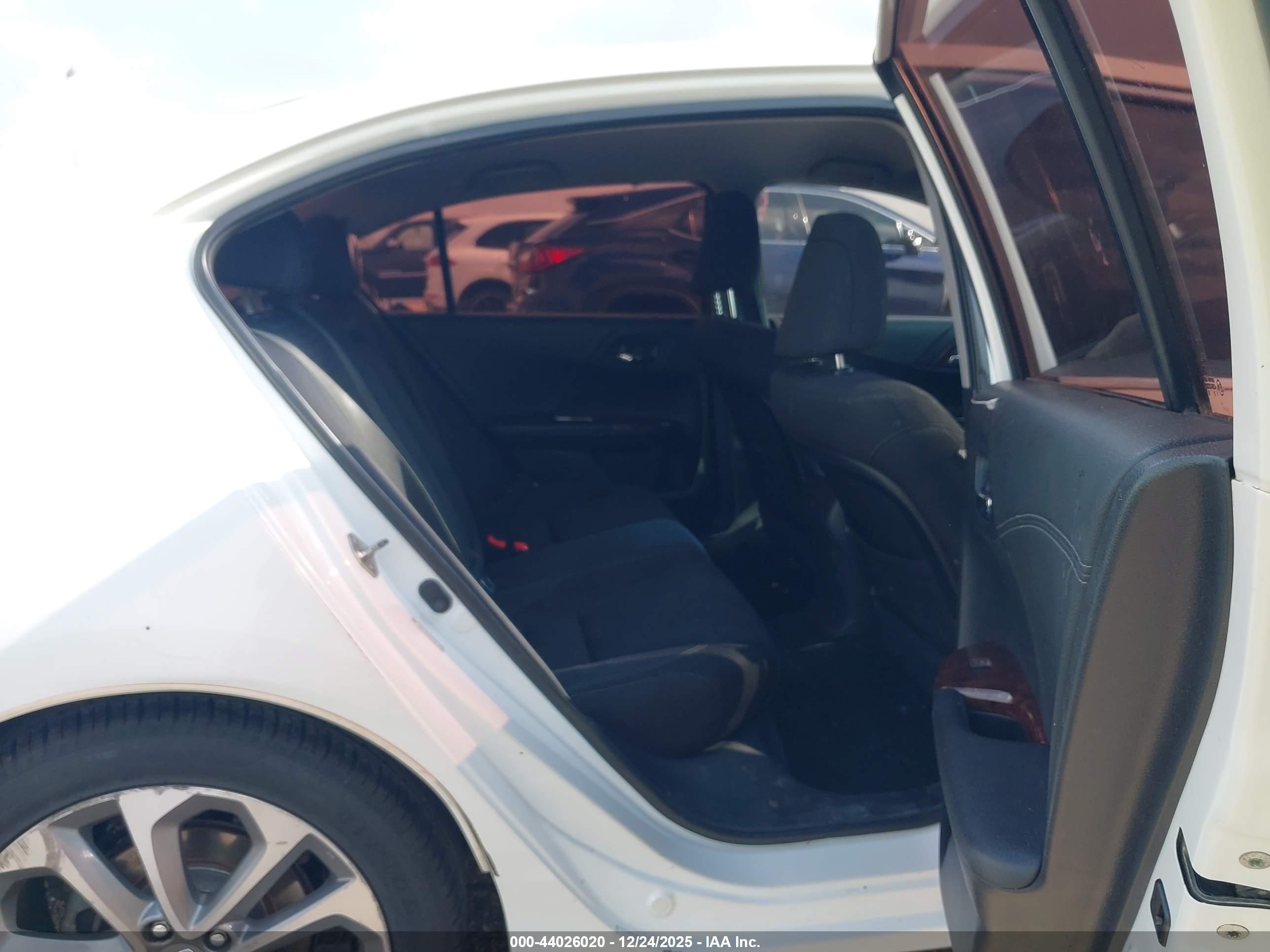 HONDA ACCORD image 8