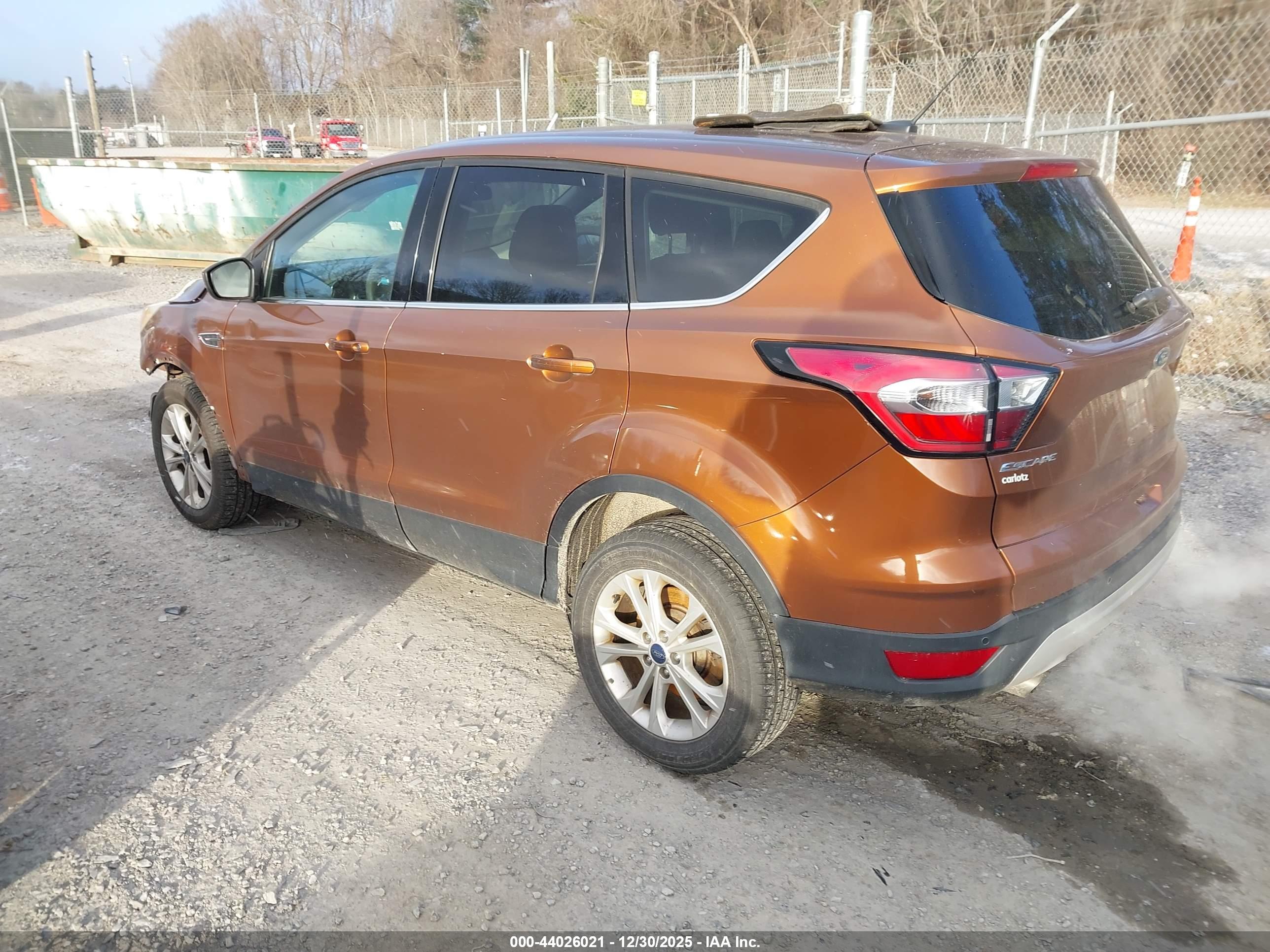 FORD ESCAPE image 3