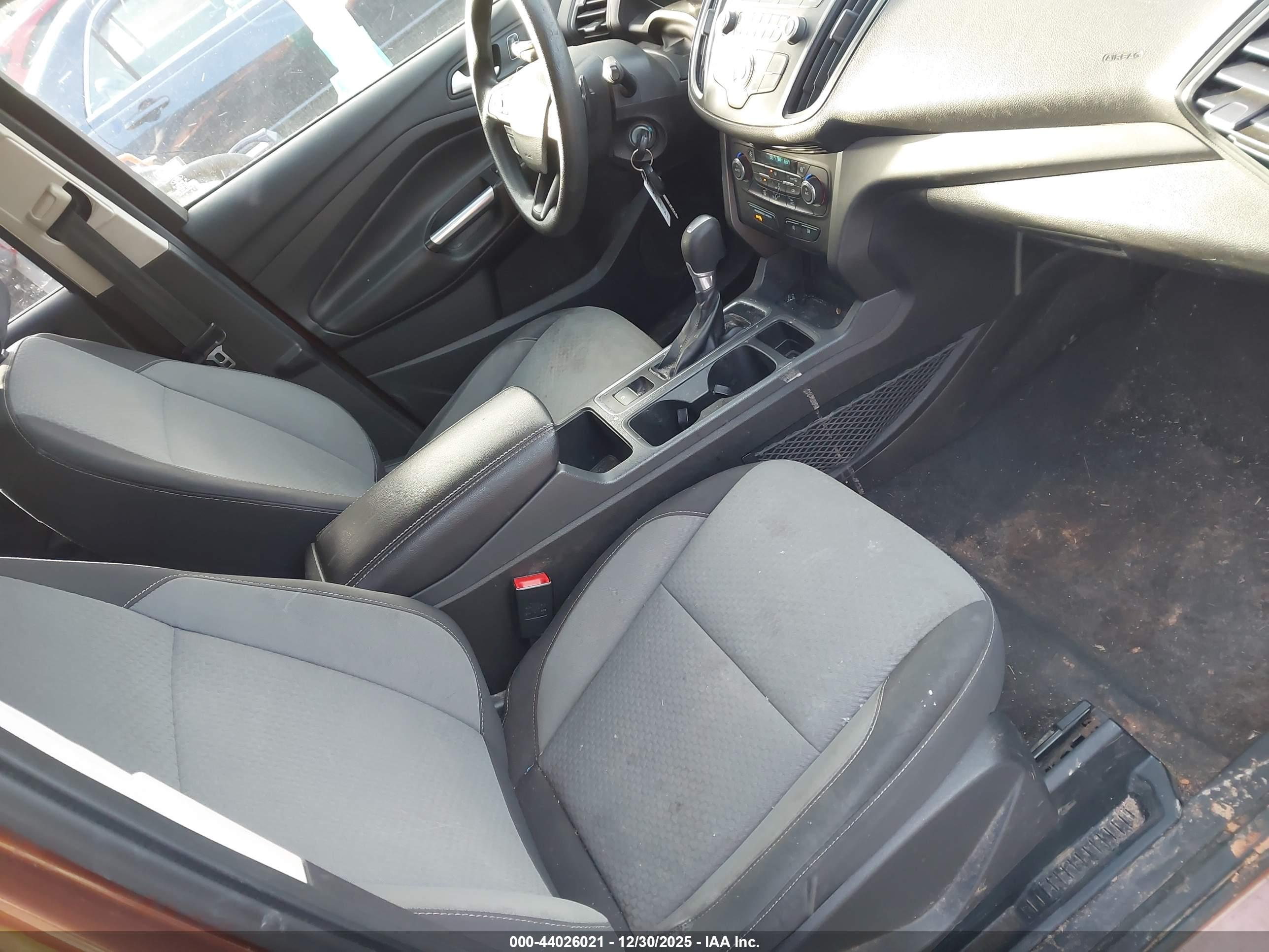 FORD ESCAPE image 5