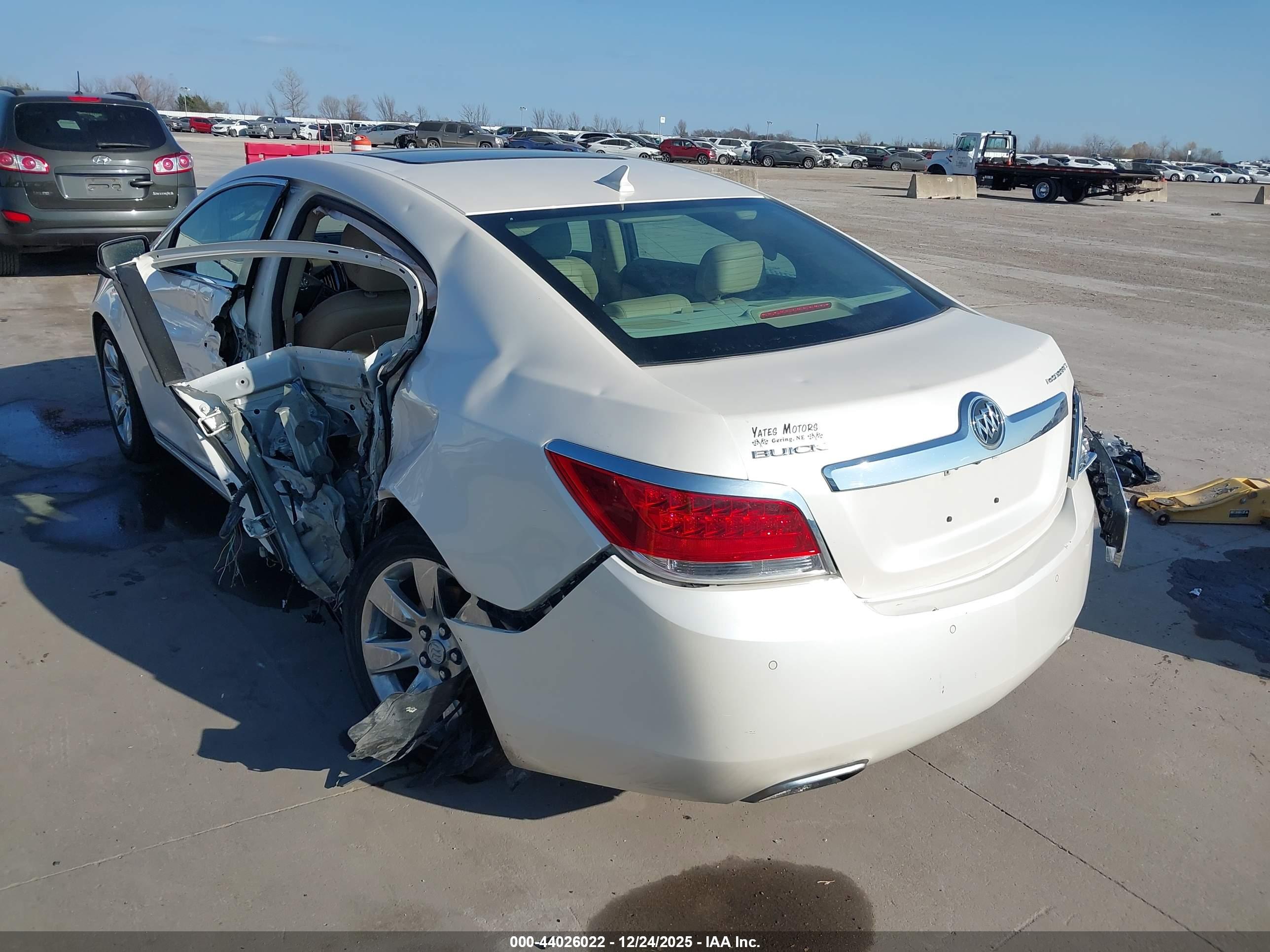 BUICK LACROSSE image 3