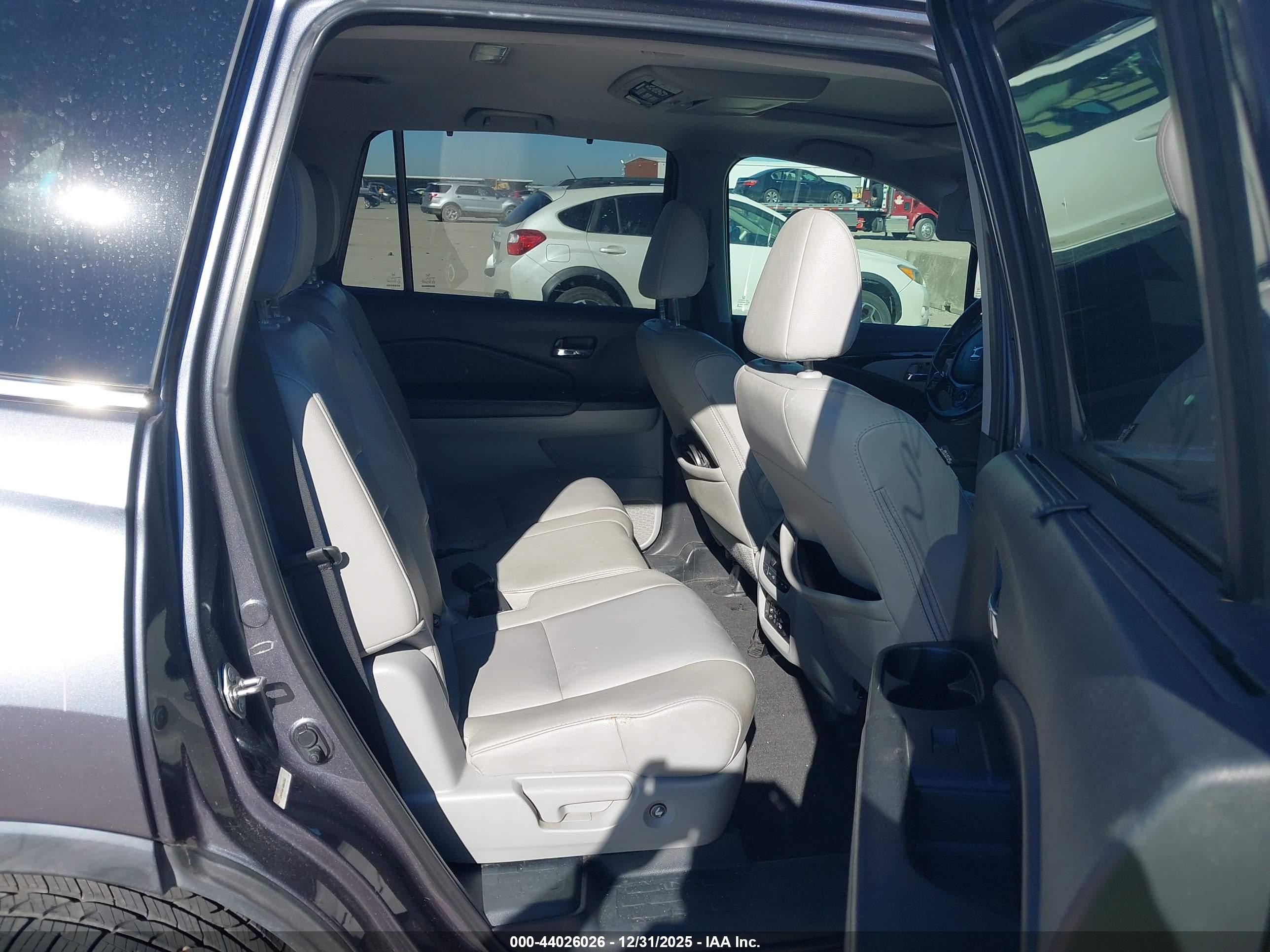 HONDA PILOT image 8