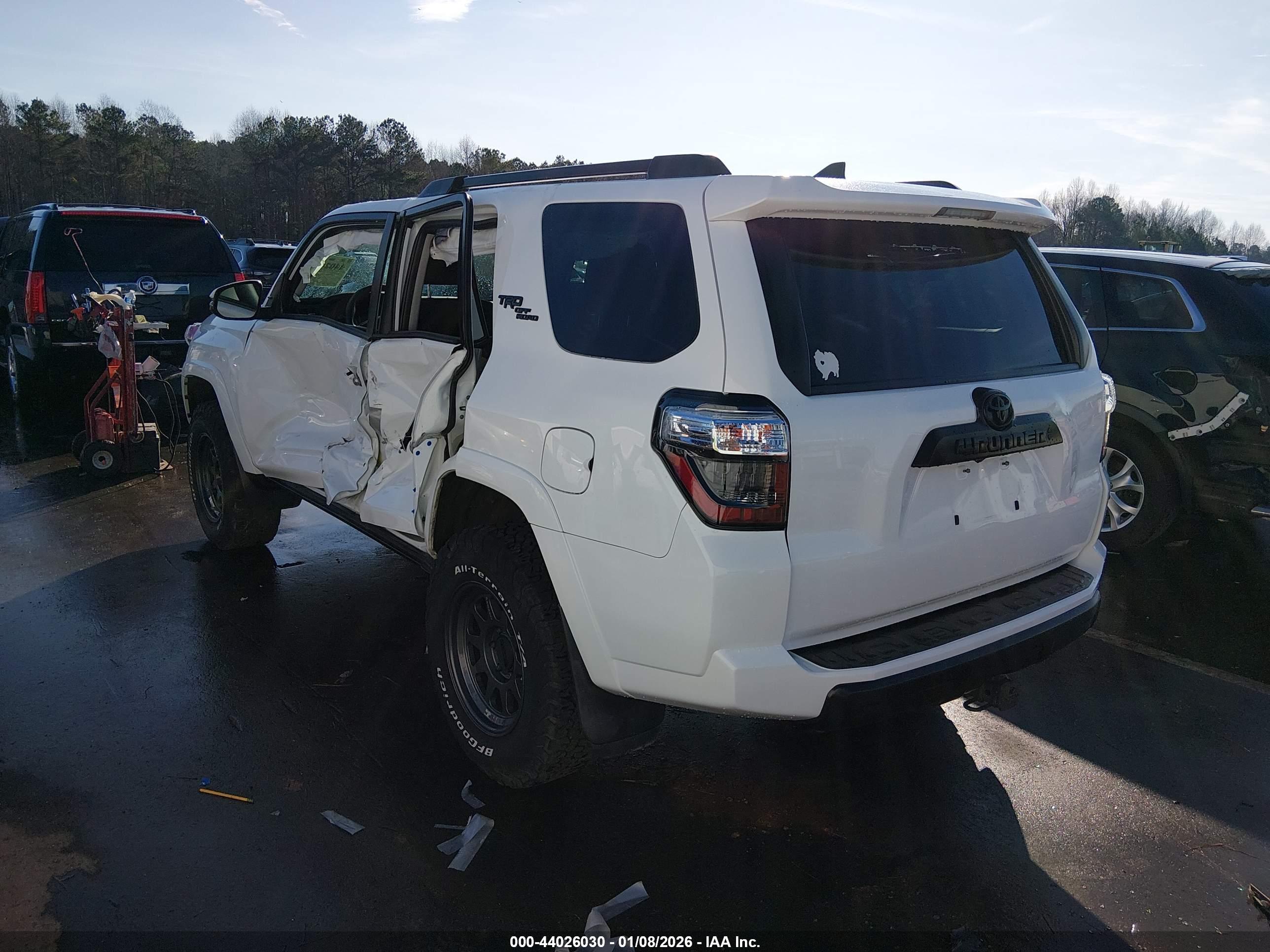 TOYOTA 4RUNNER image 3