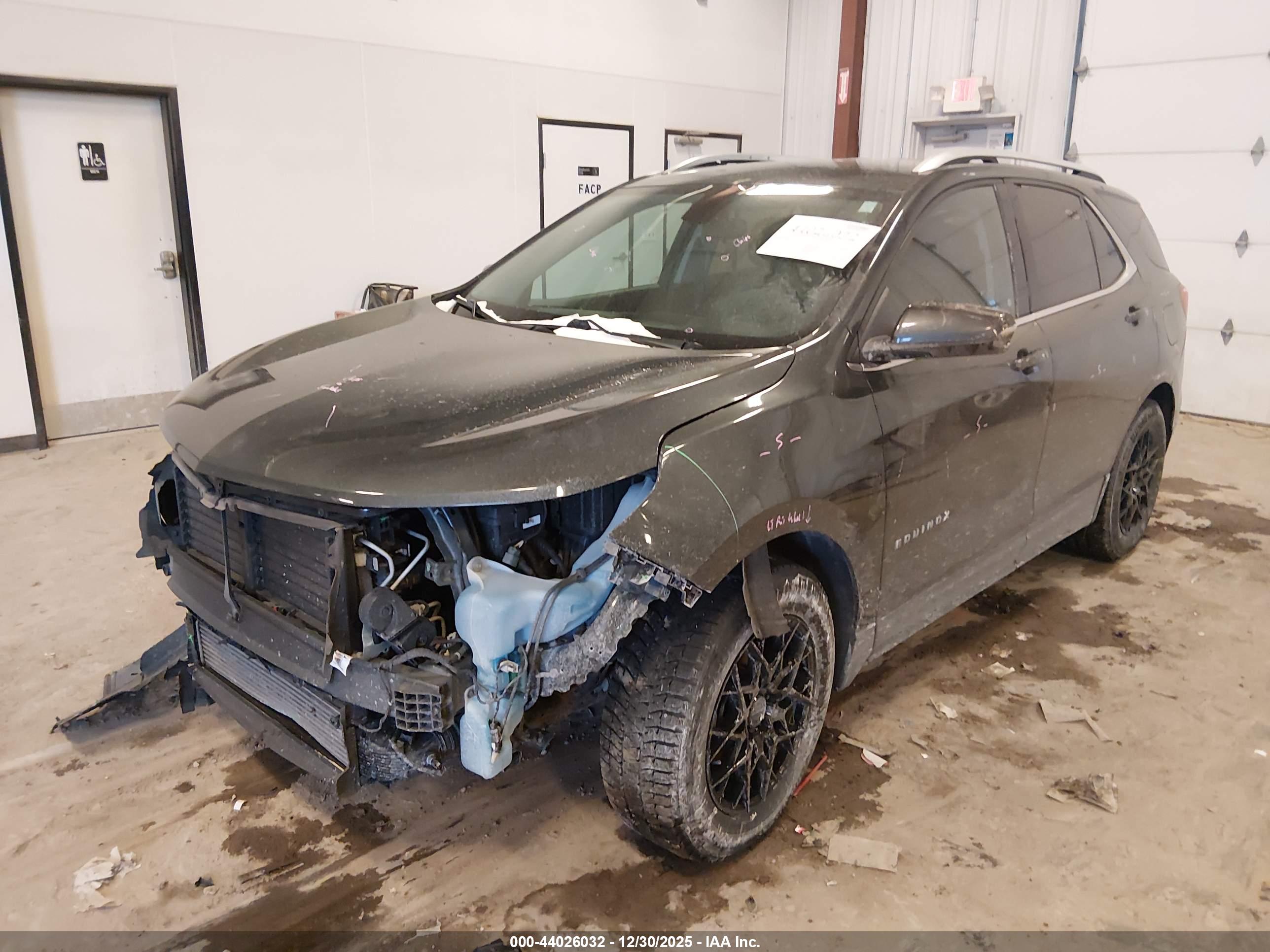 CHEVROLET EQUINOX image 2
