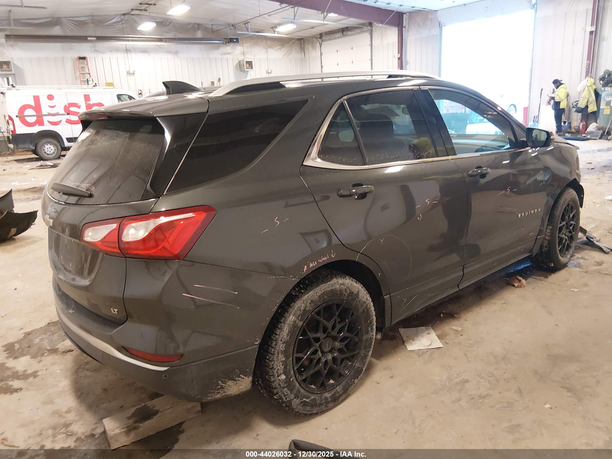 CHEVROLET EQUINOX image 4