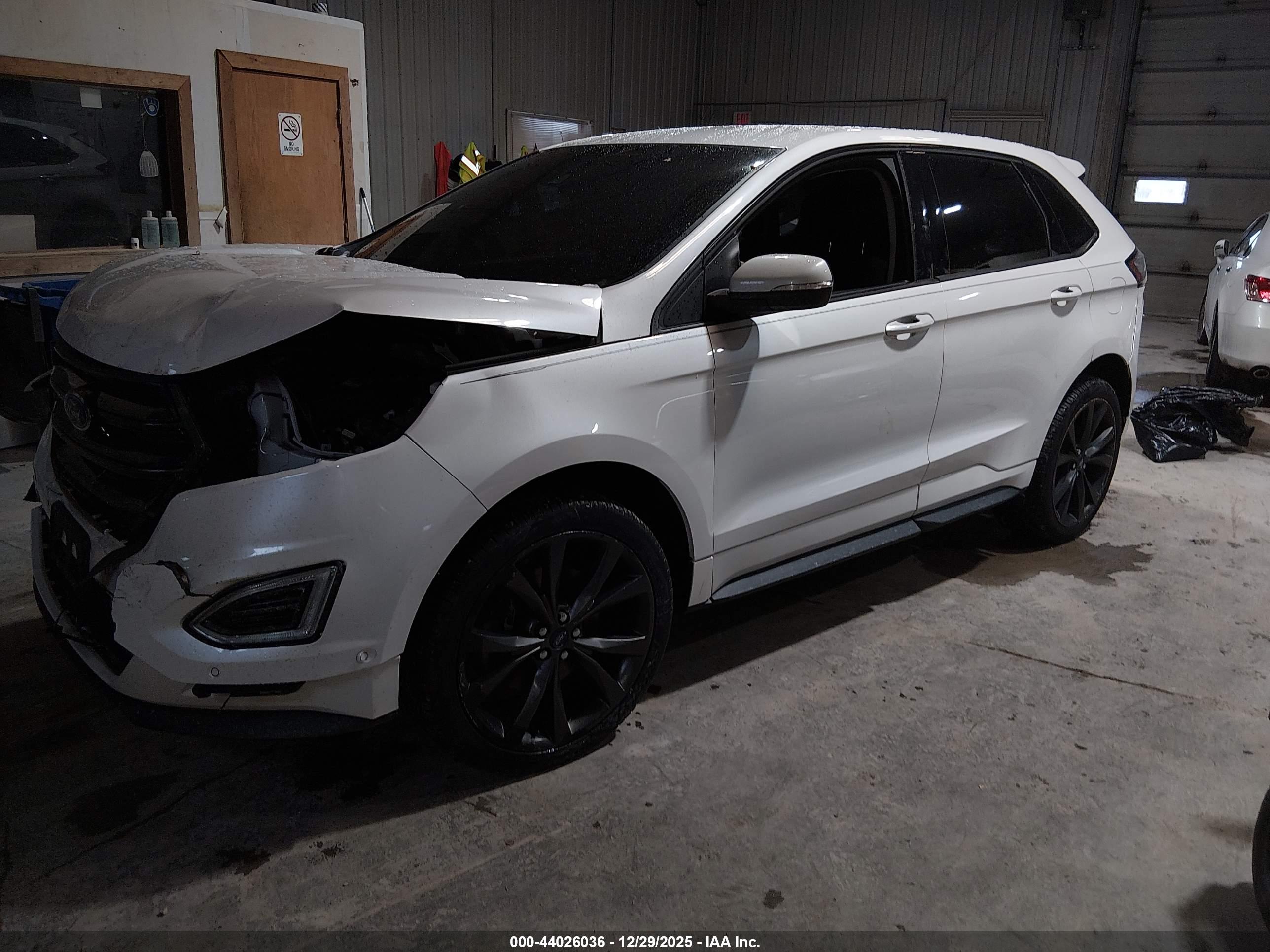 FORD EDGE image 2