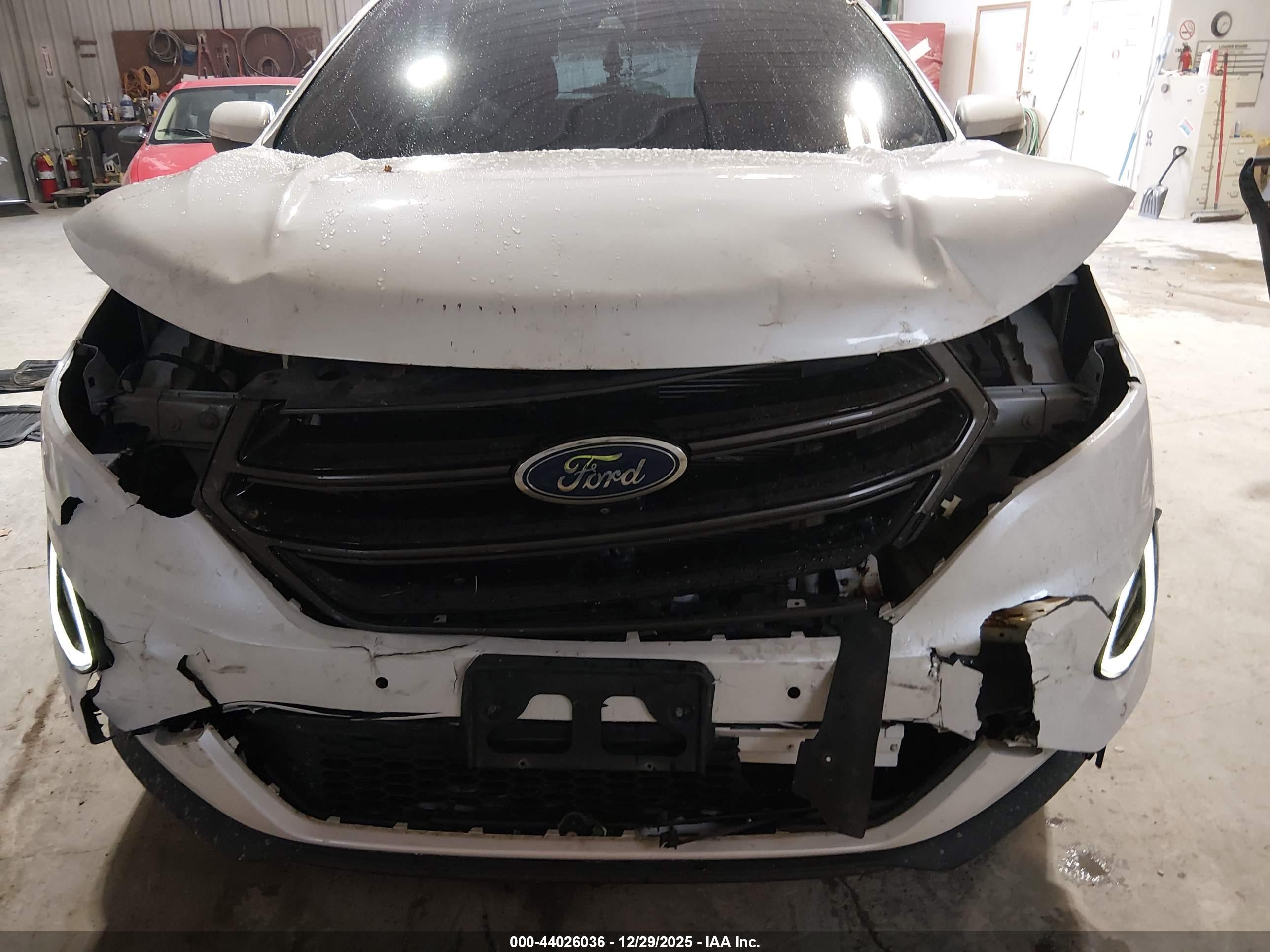 FORD EDGE image 6