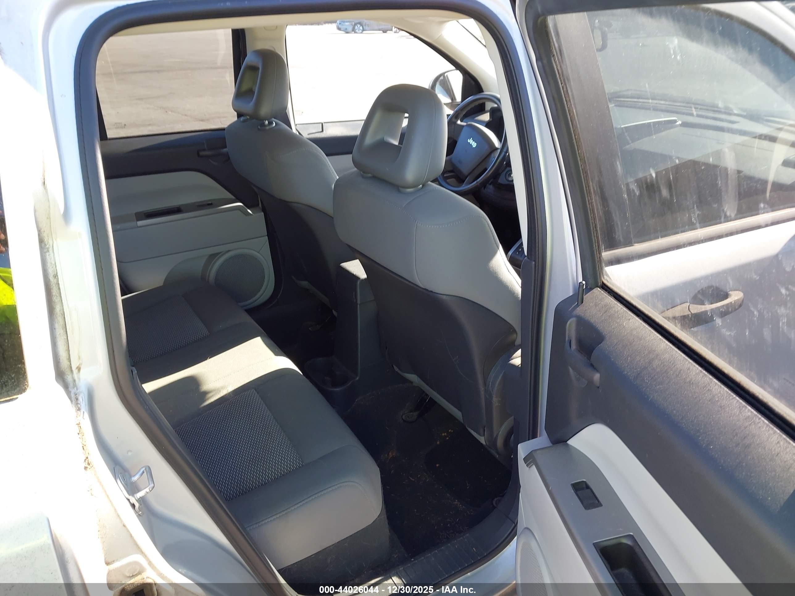 JEEP COMPASS image 8
