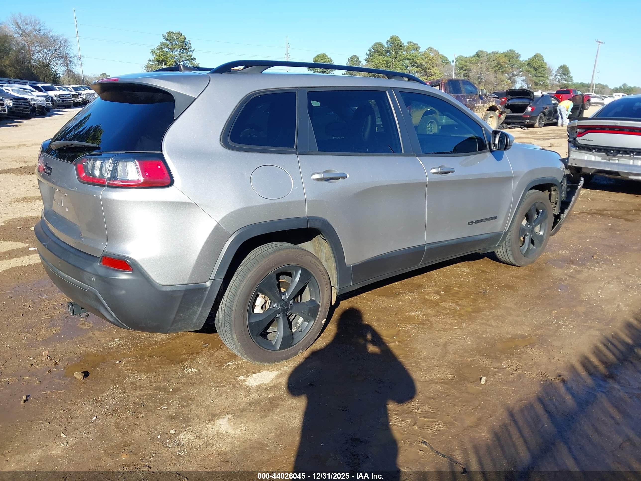 JEEP CHEROKEE image 4