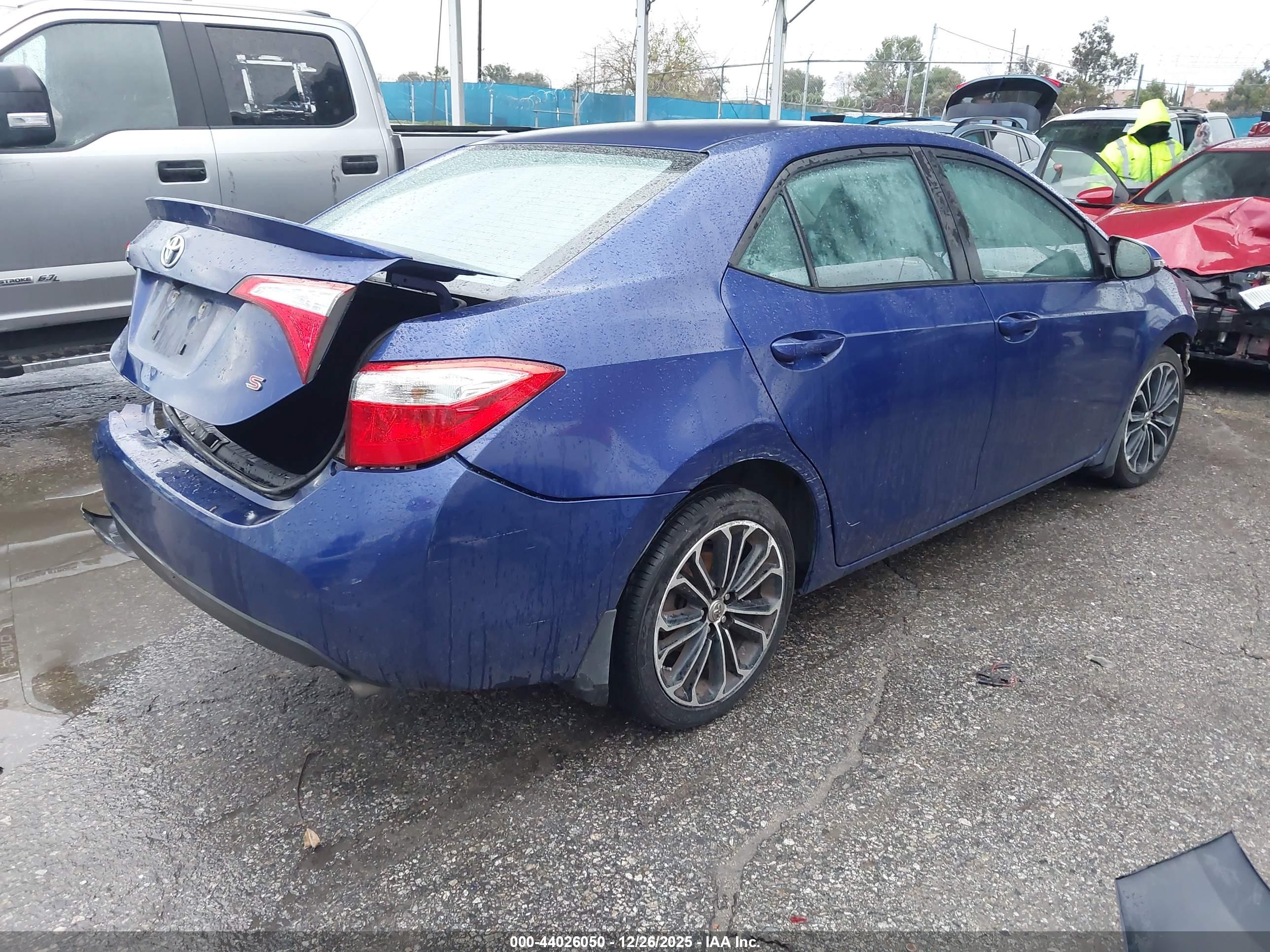 TOYOTA COROLLA image 4