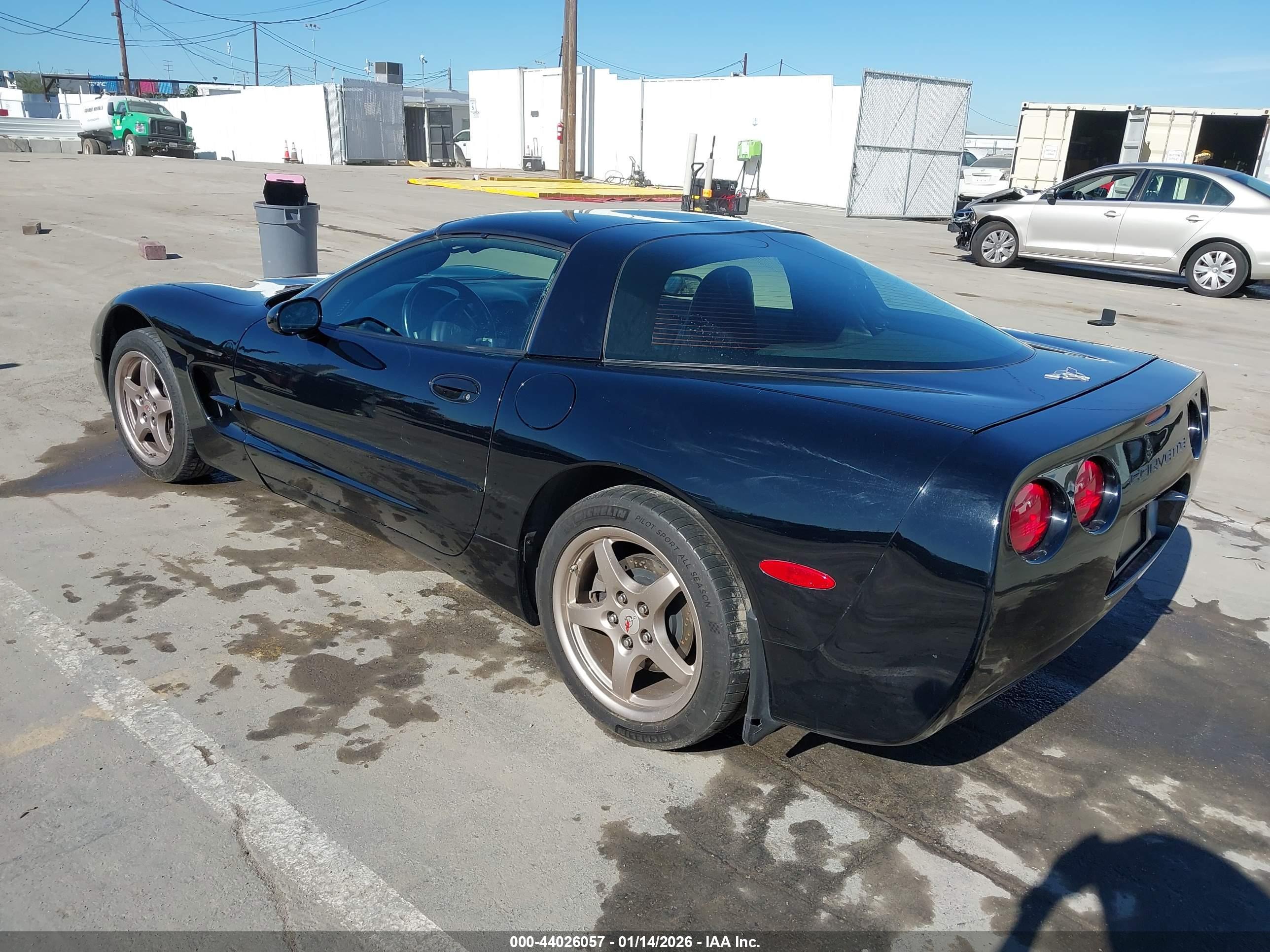 CHEVROLET CORVETTE image 3