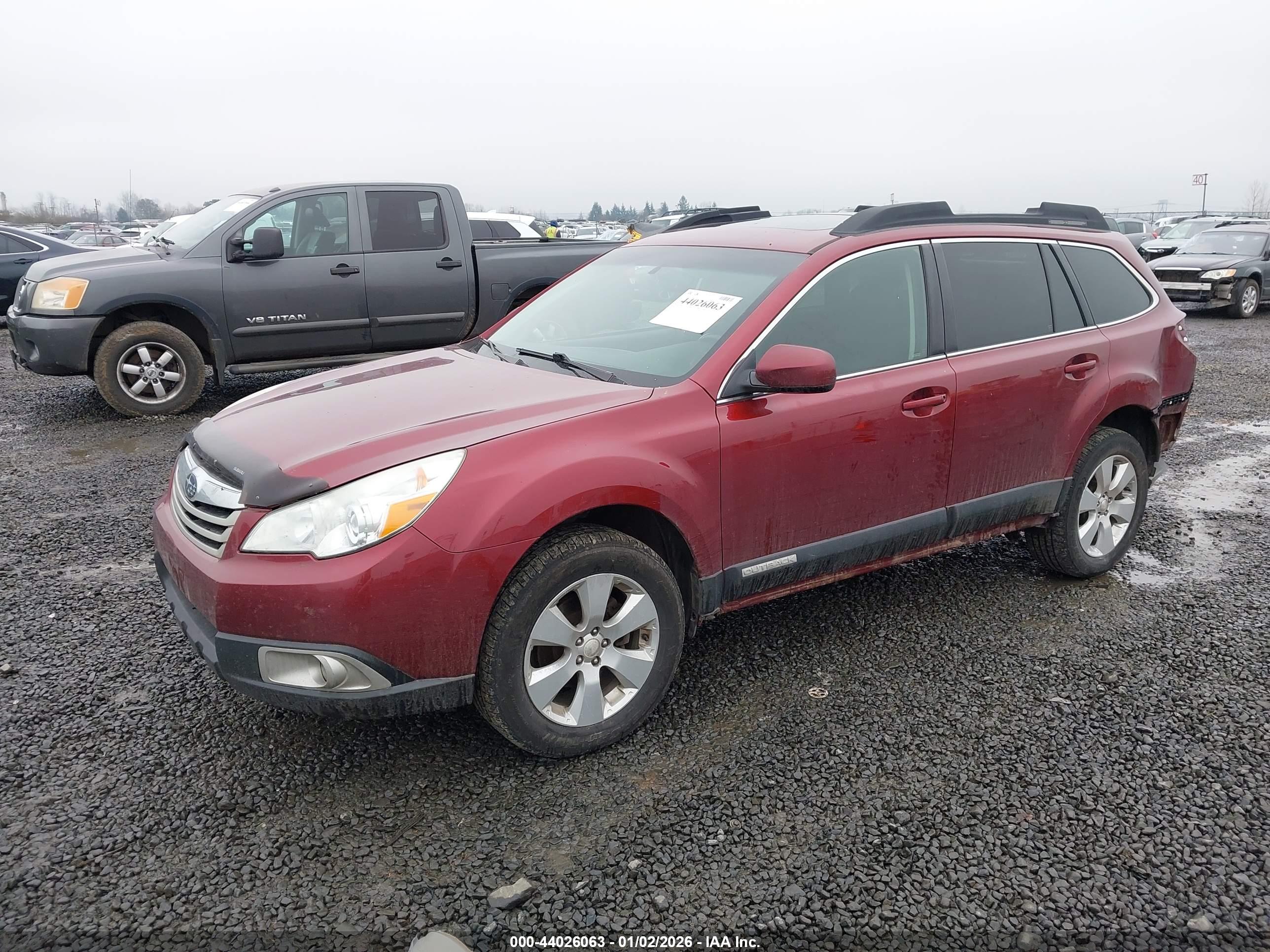 SUBARU OUTBACK image 2