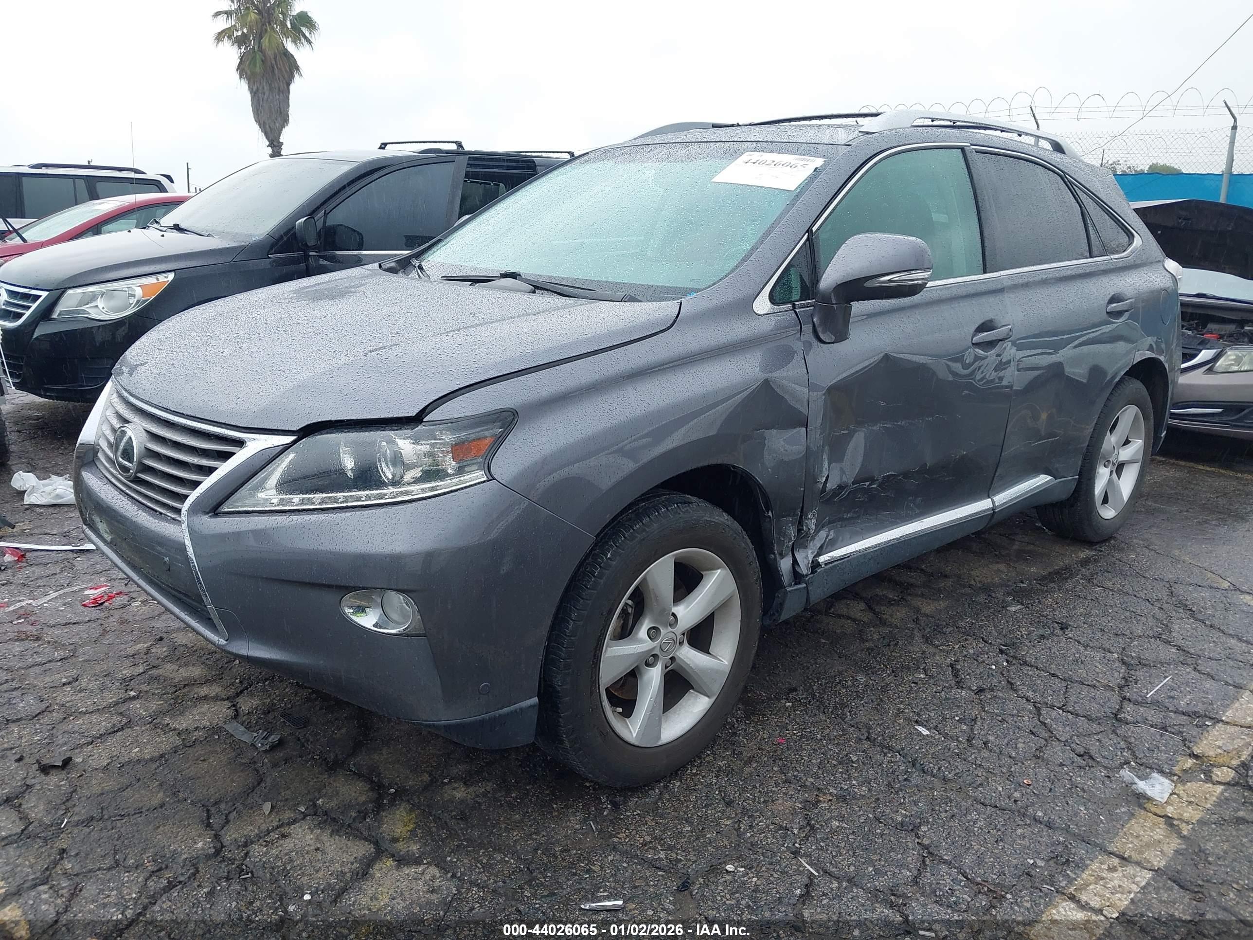 LEXUS RX image 2