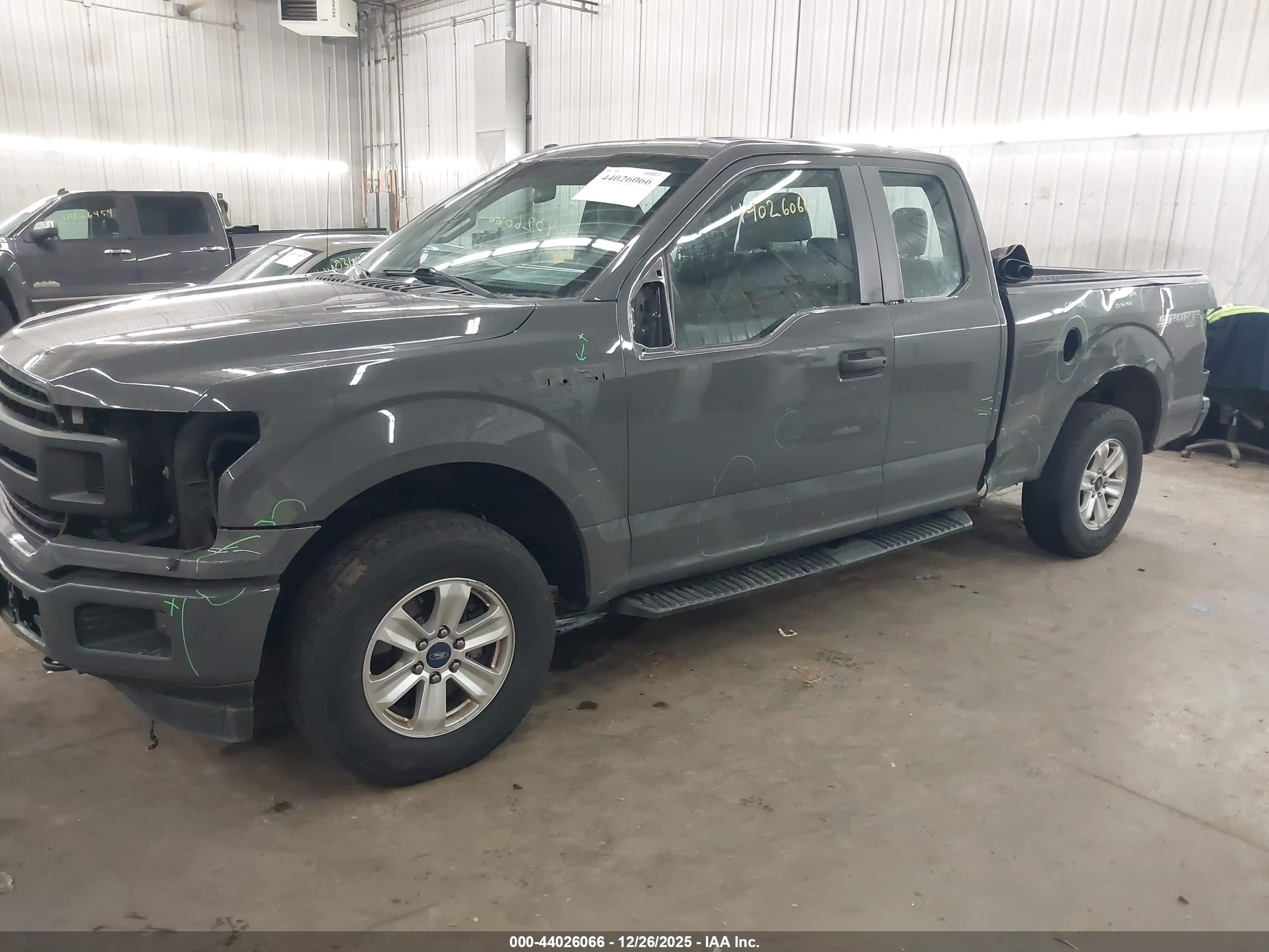 FORD F-150 image 2