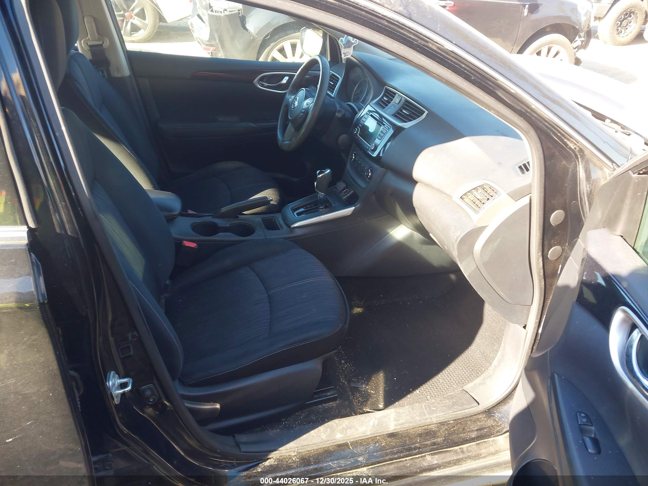 NISSAN SENTRA image 5