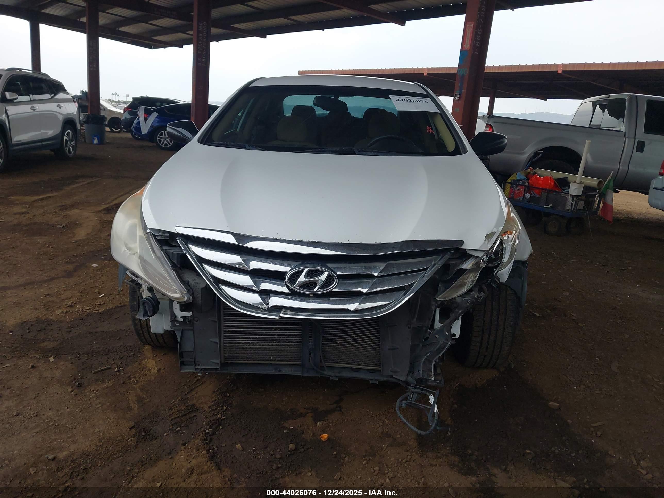 HYUNDAI SONATA image 6