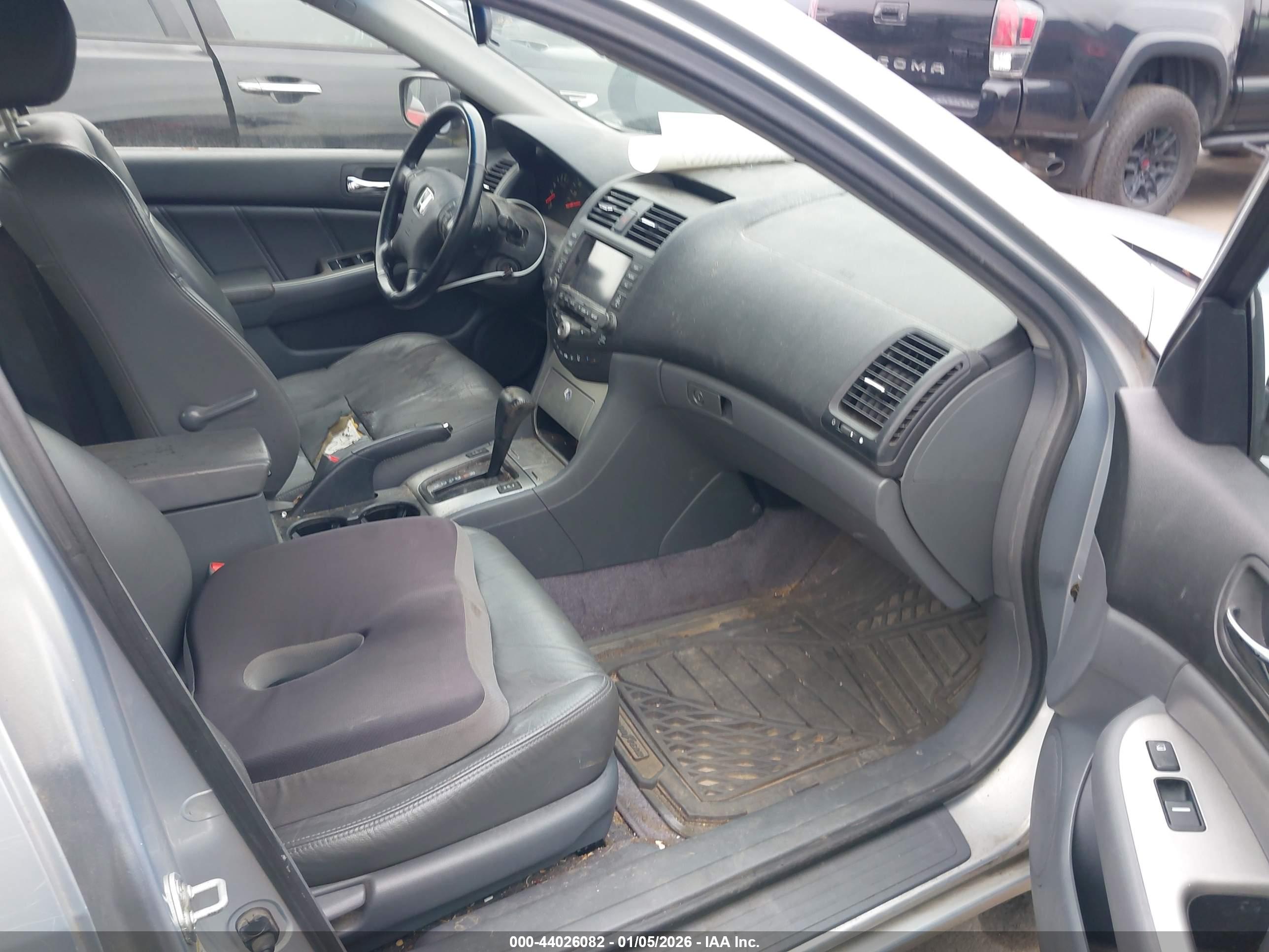 HONDA ACCORD image 5