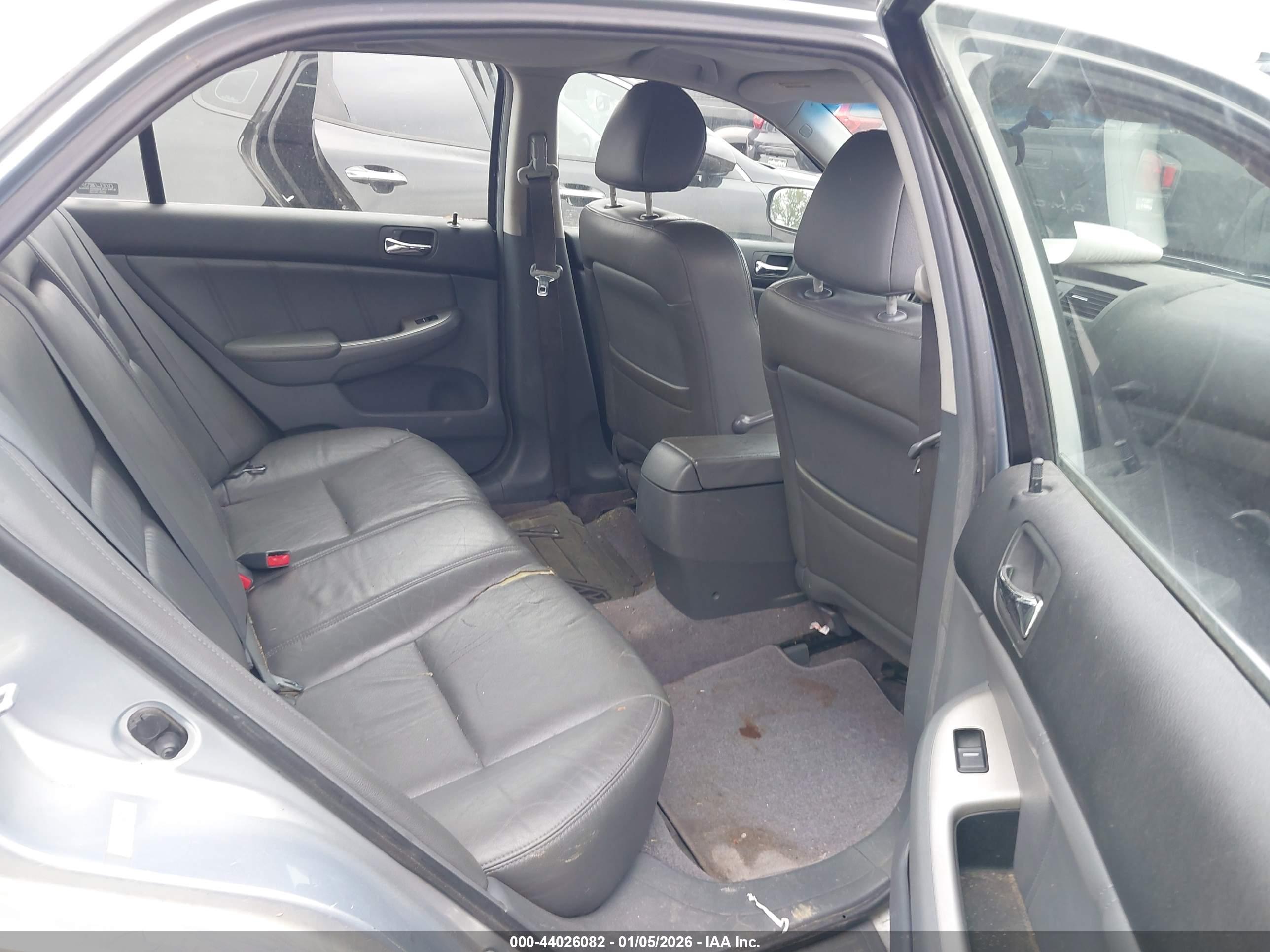 HONDA ACCORD image 8