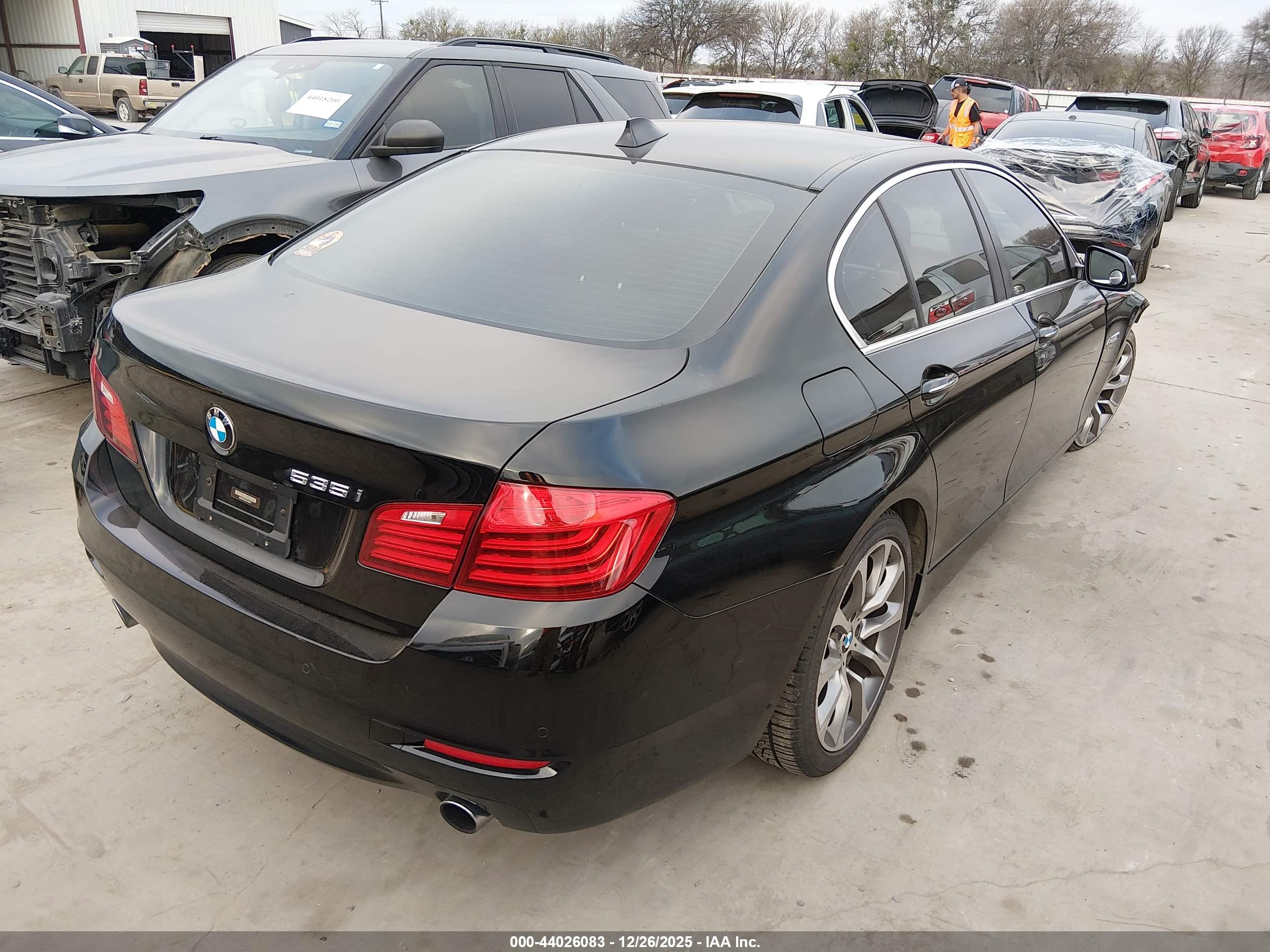 BMW 535I image 4