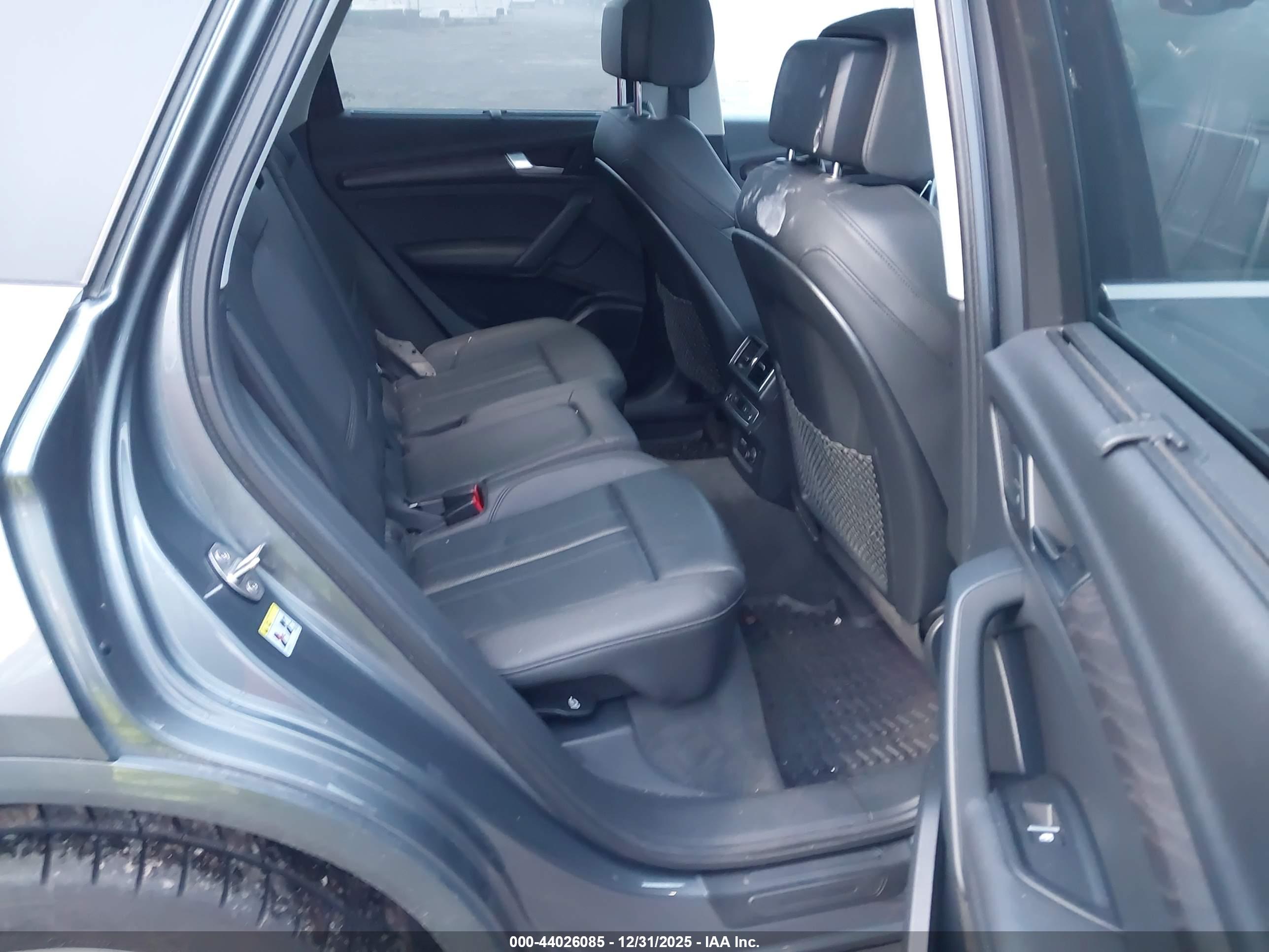 AUDI Q5 image 8