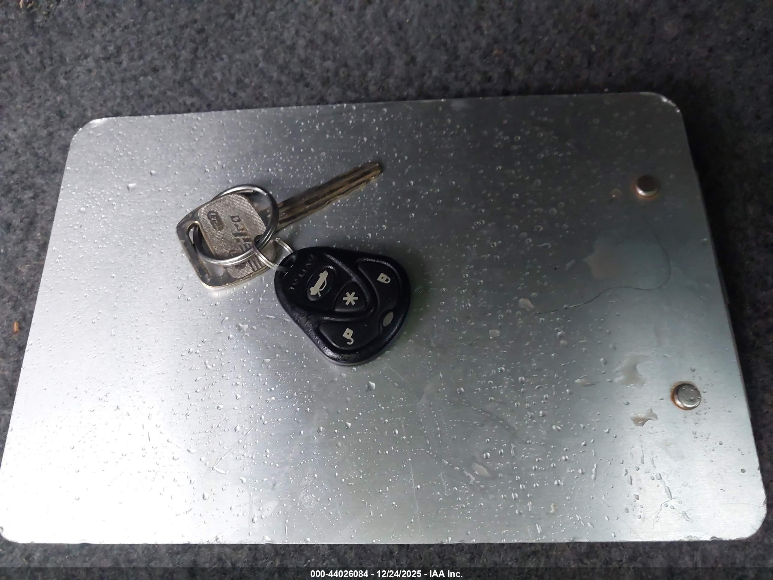 TOYOTA RAV4 image 11